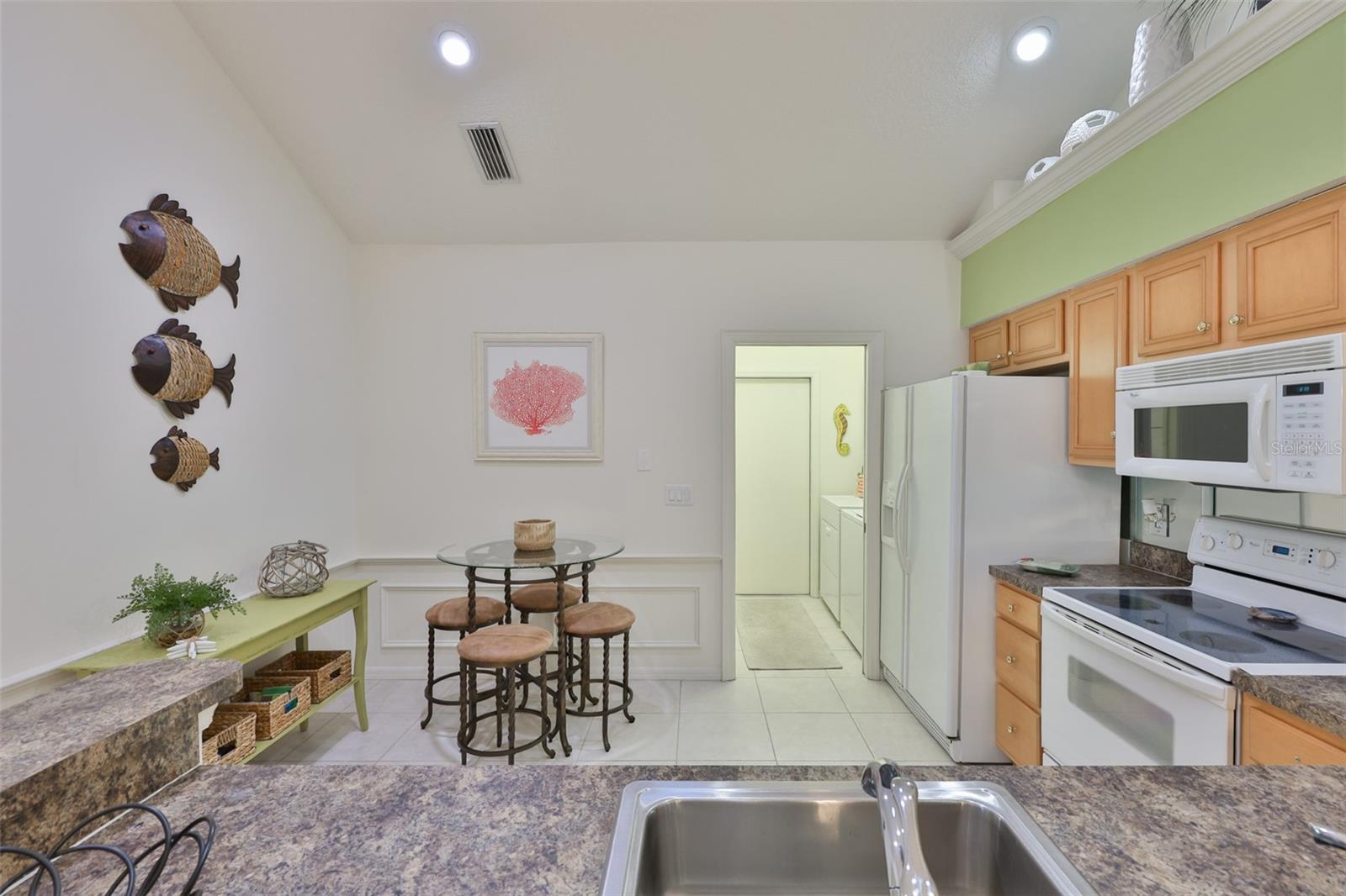 Image 12 of 29 For 1115 Golfview Woods Drive