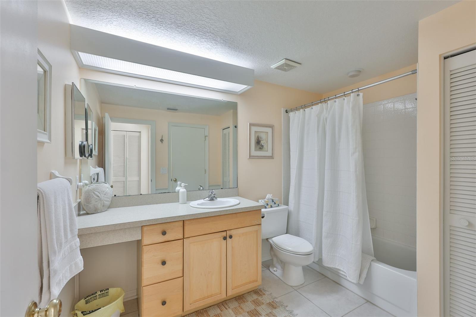 Image 20 of 29 For 1115 Golfview Woods Drive