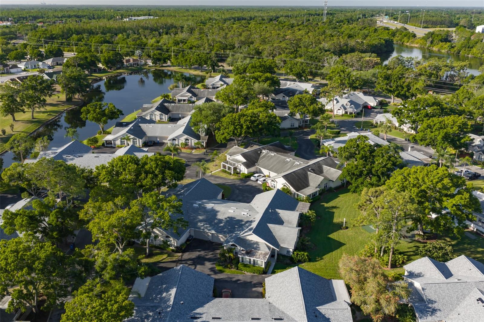 Image 21 of 29 For 1115 Golfview Woods Drive