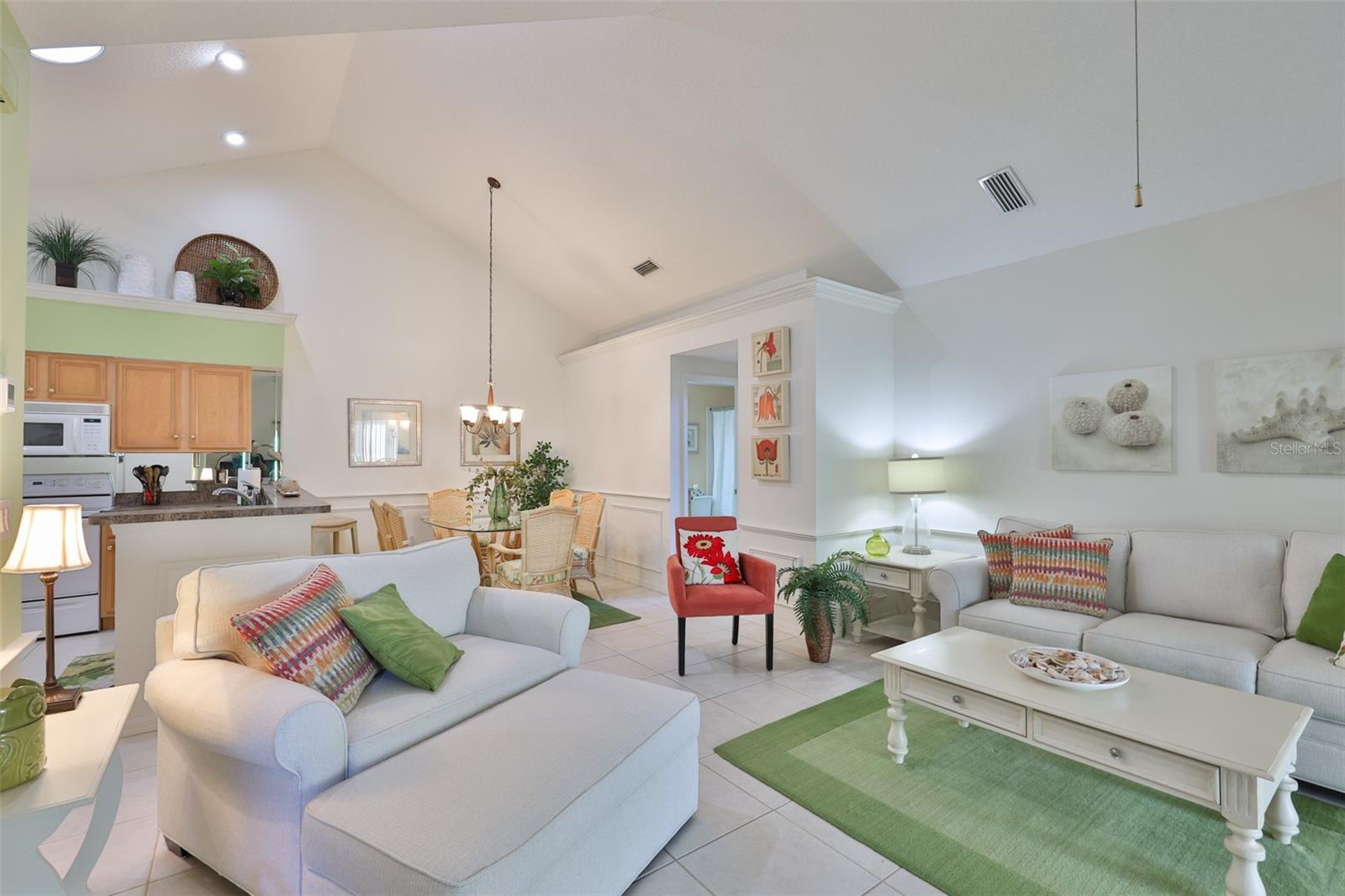 Image 5 of 29 For 1115 Golfview Woods Drive