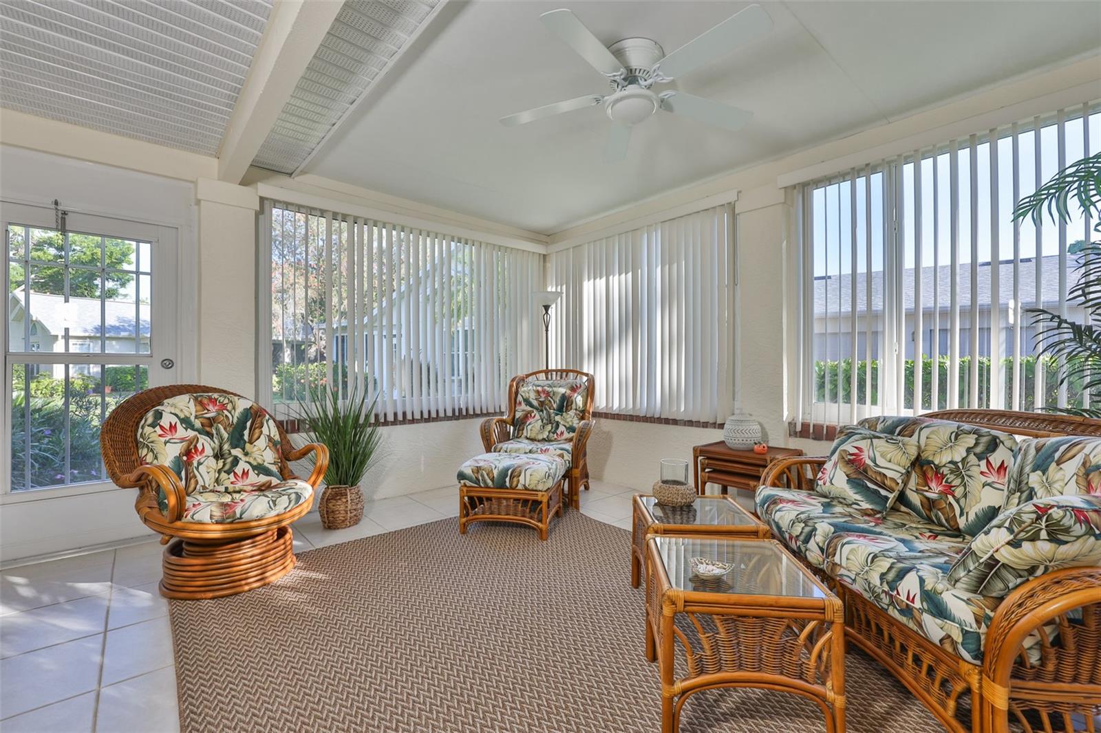 Image 7 of 29 For 1115 Golfview Woods Drive