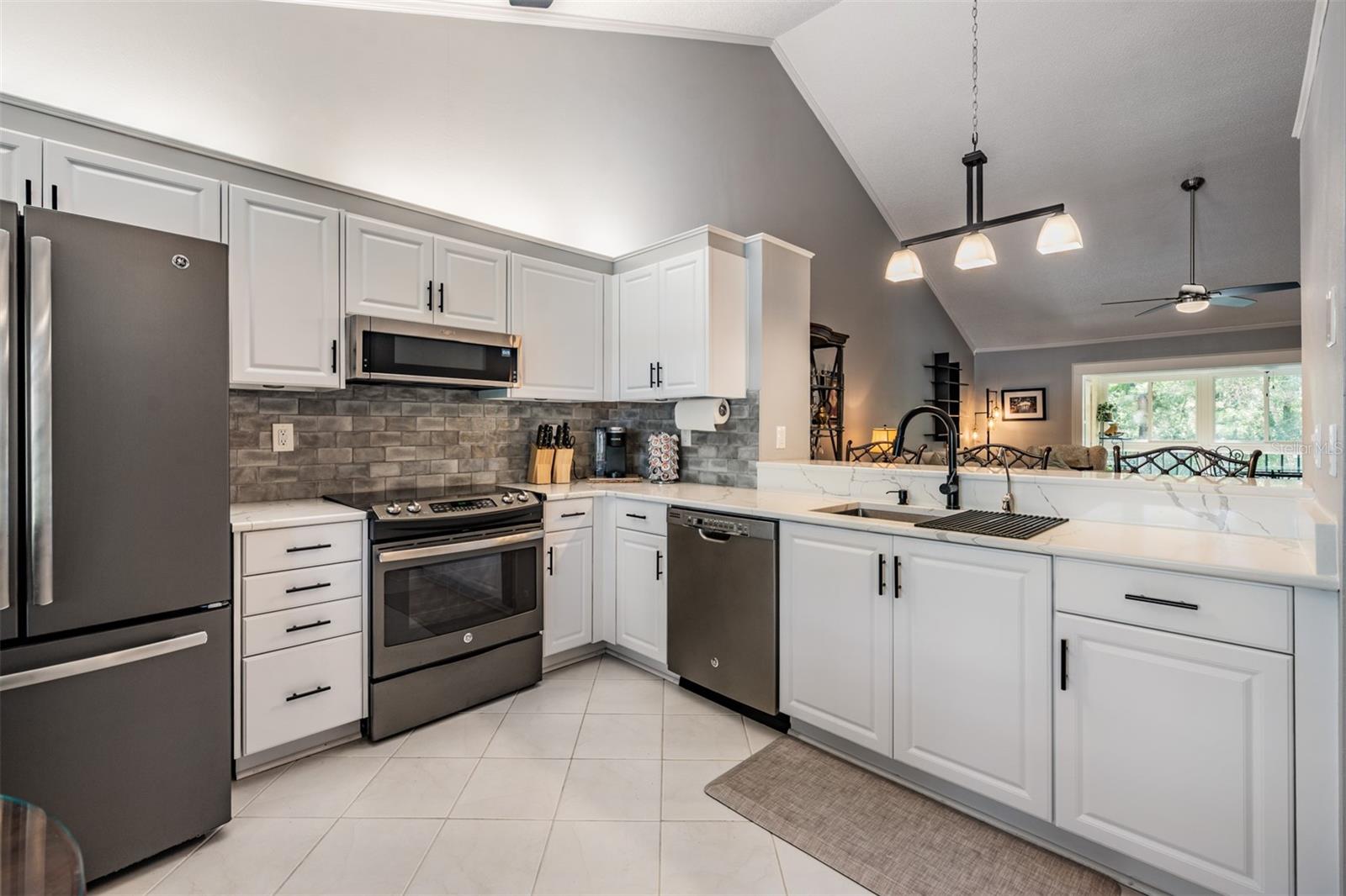 Image 5 of 45 For 1801 Lake Road 6j