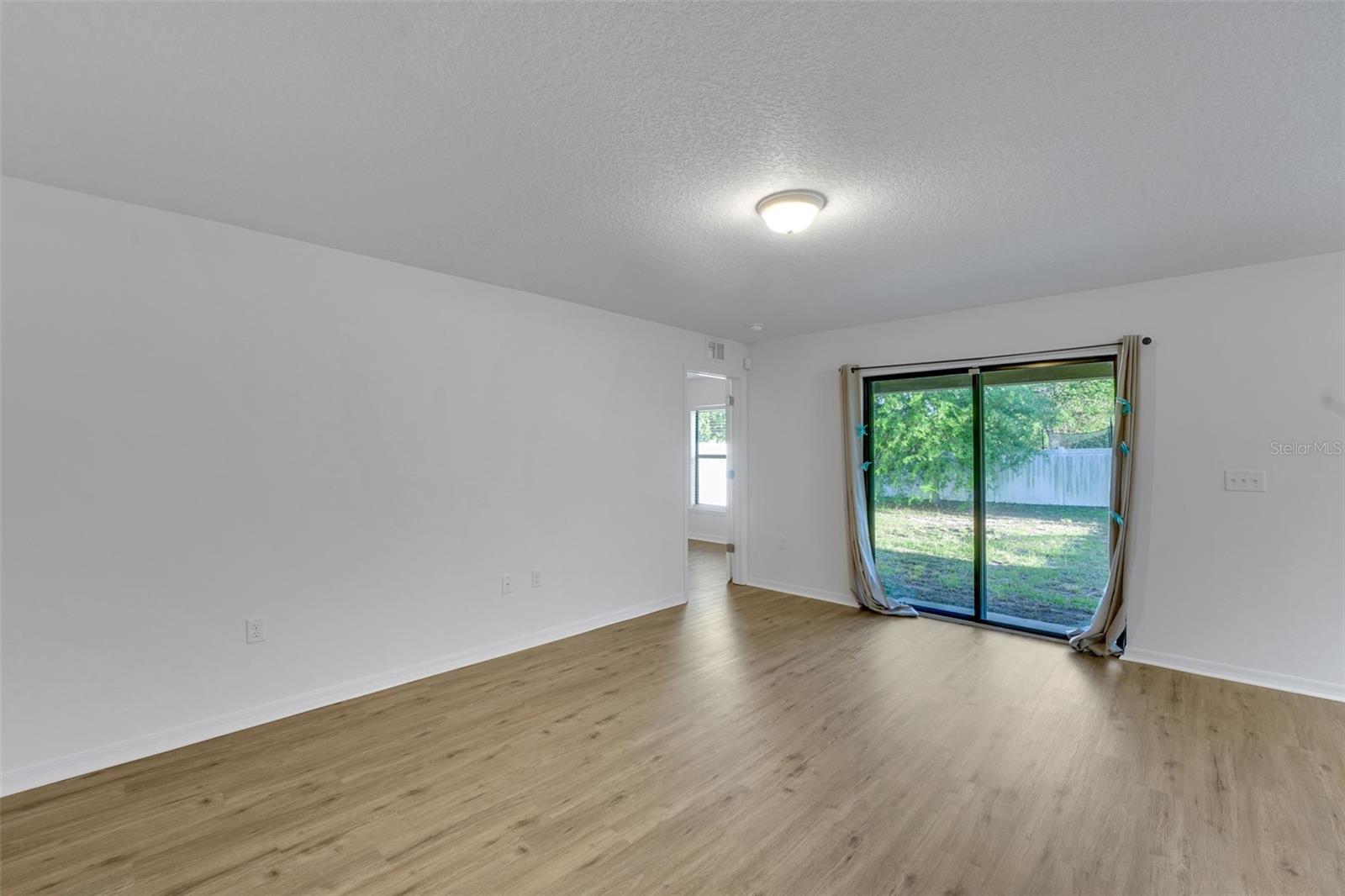 Image 20 of 26 For 2659 Rotherham Road