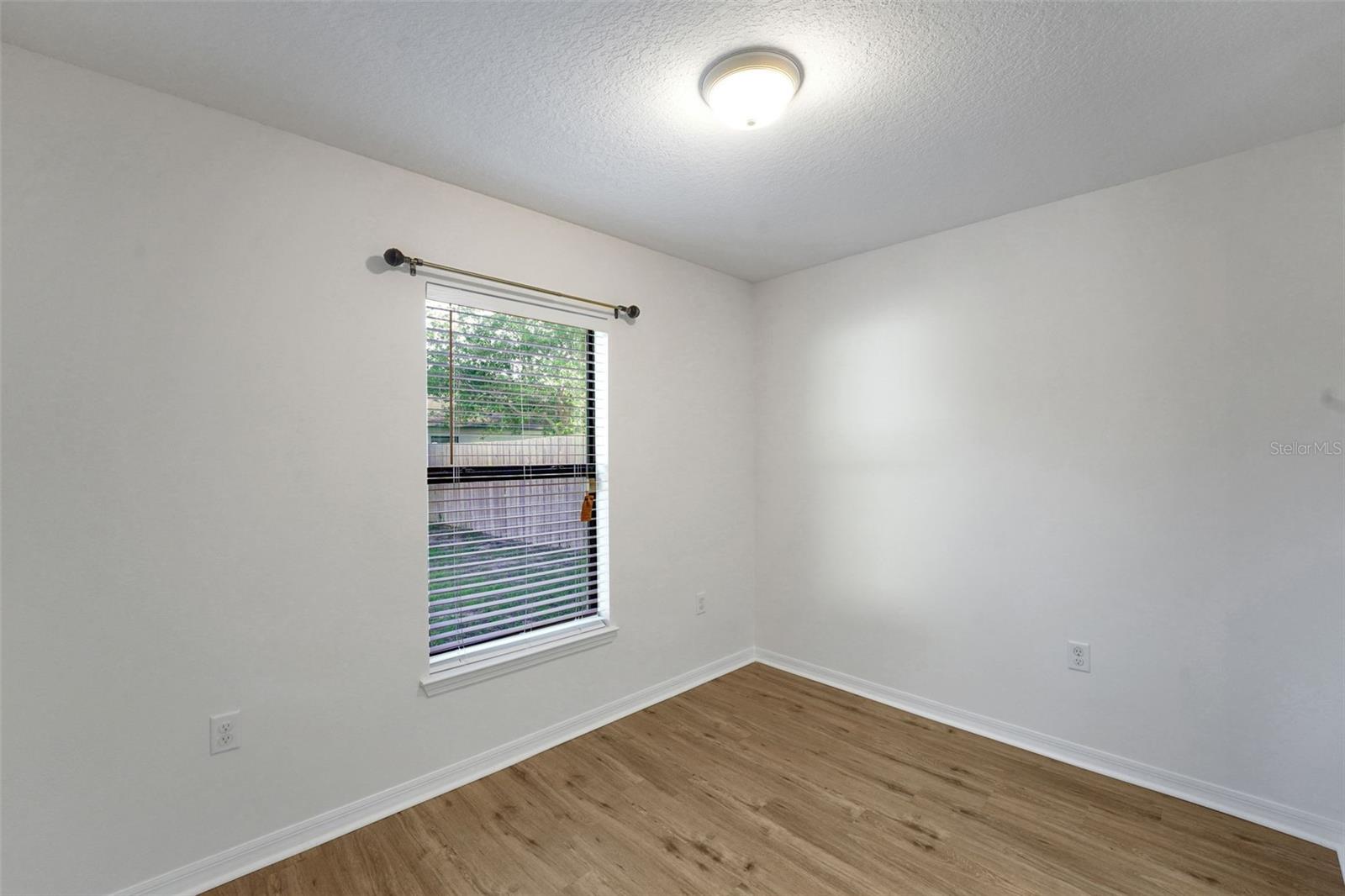 Image 21 of 26 For 2659 Rotherham Road