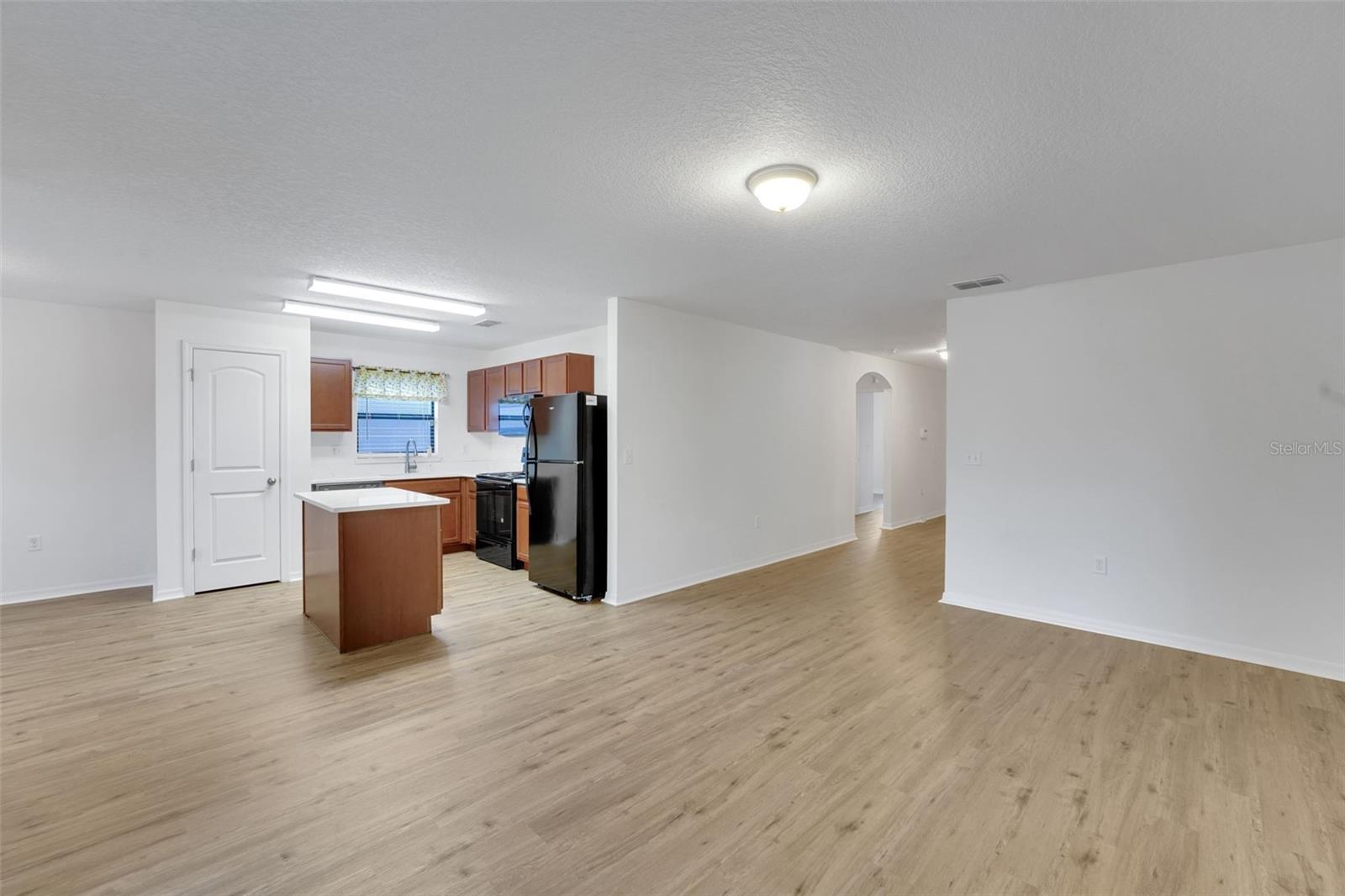 Image 7 of 26 For 2659 Rotherham Road