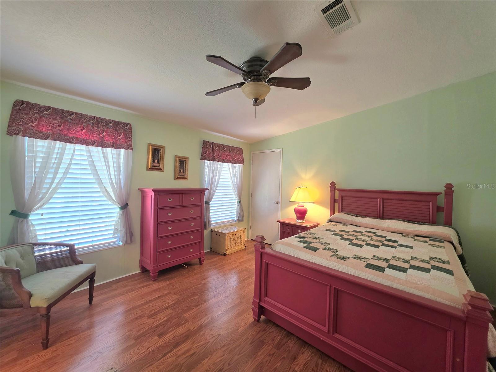 Image 18 of 64 For 37251 Lois Avenue