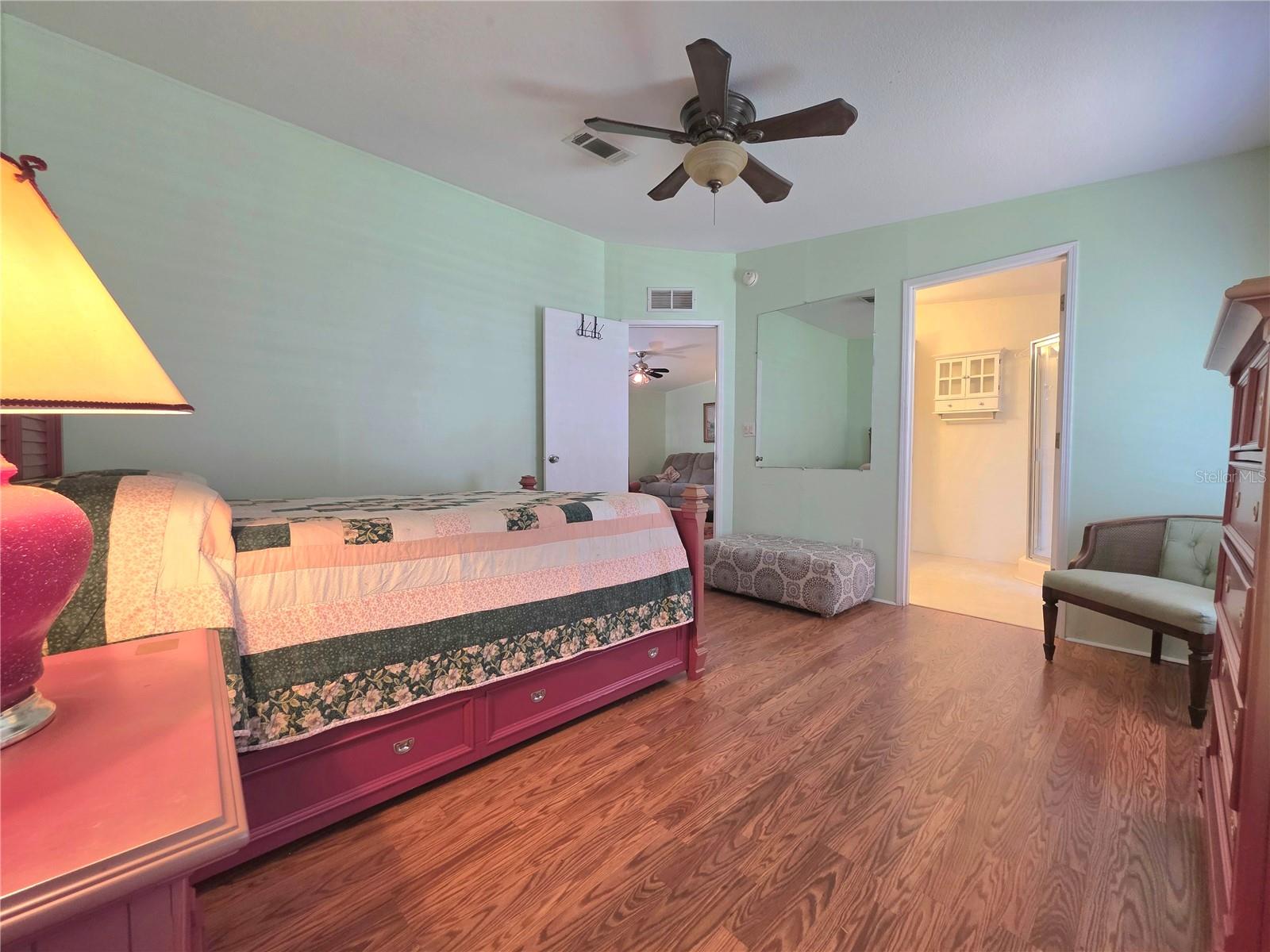 Image 19 of 64 For 37251 Lois Avenue