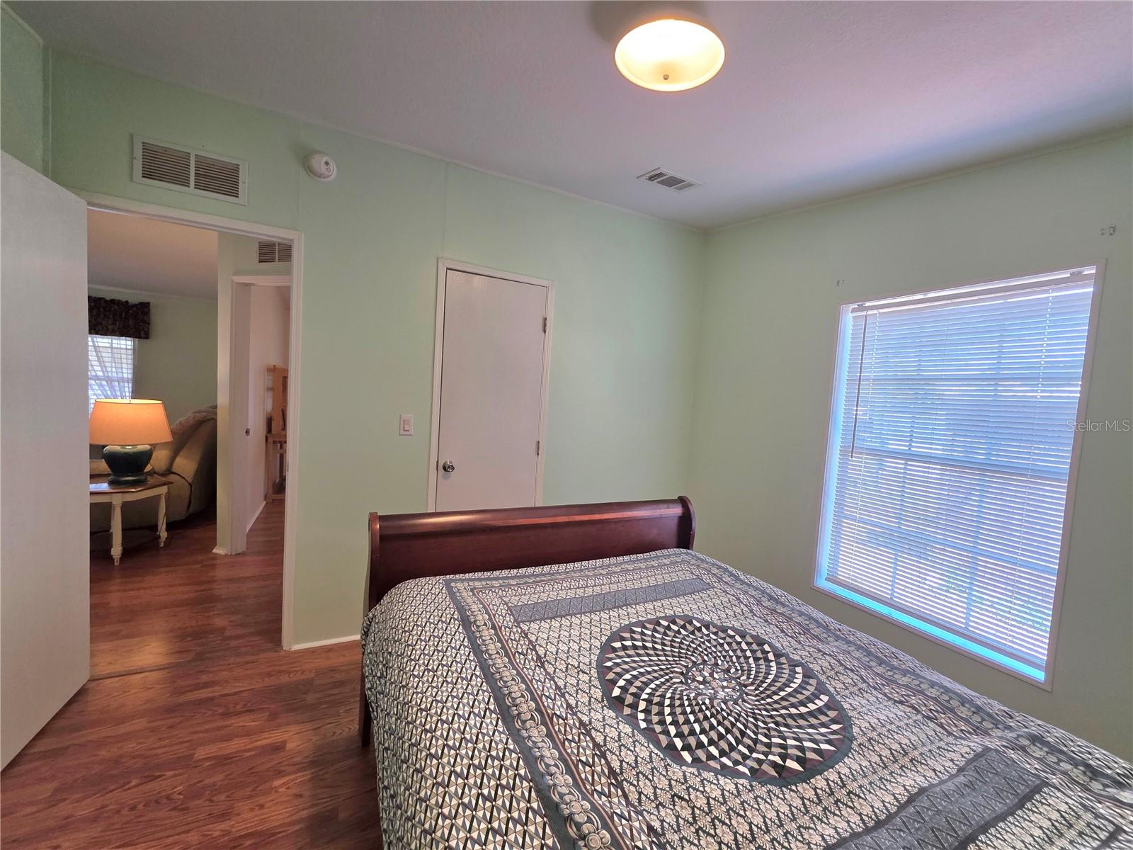 Image 28 of 64 For 37251 Lois Avenue