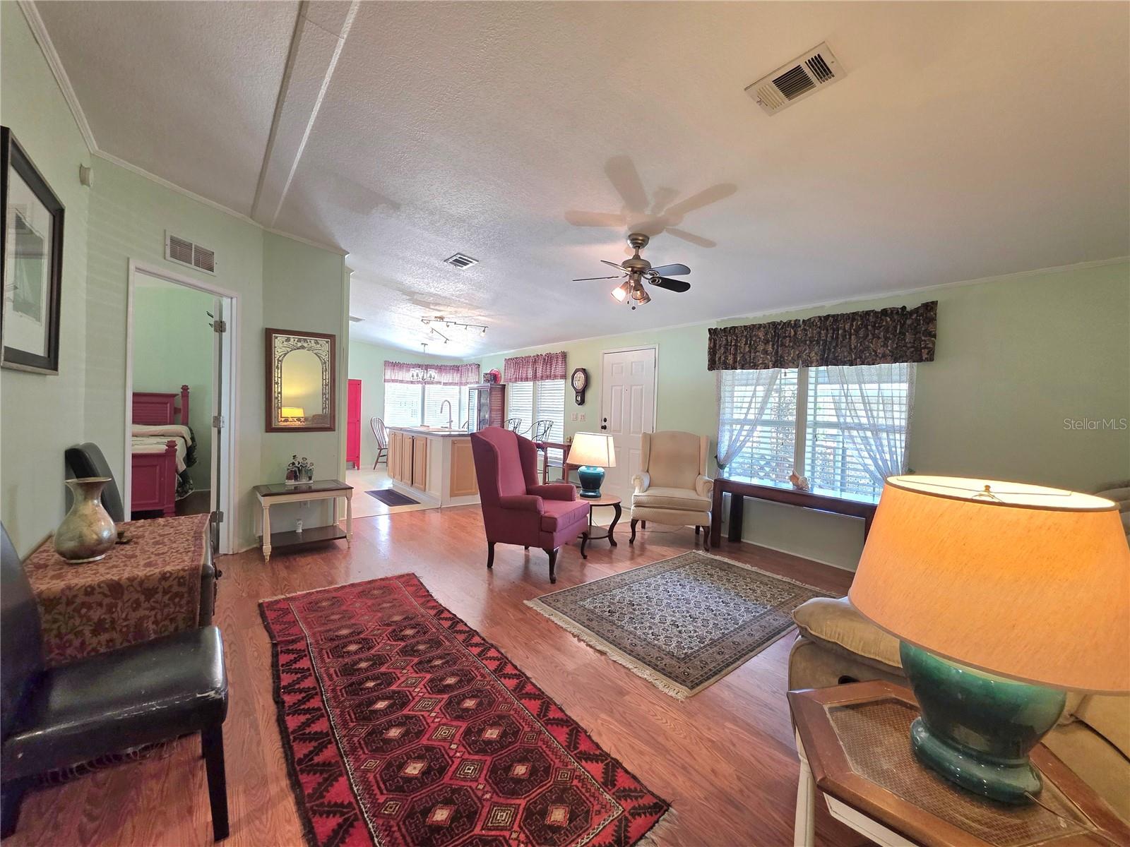 Image 31 of 64 For 37251 Lois Avenue