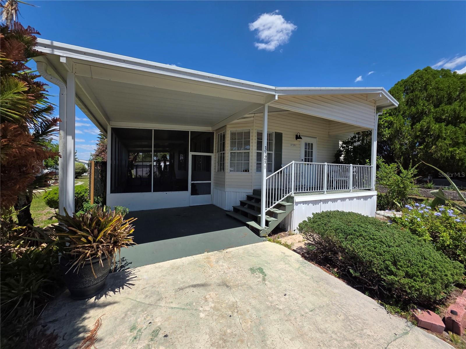 Image 4 of 64 For 37251 Lois Avenue