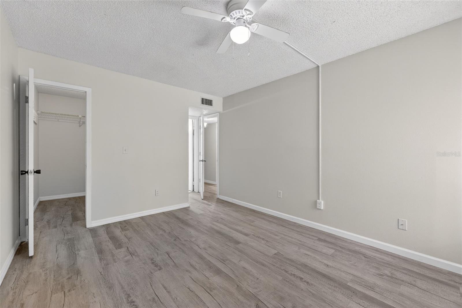 Image 17 of 29 For 11715 Raintree Village Boulevard A