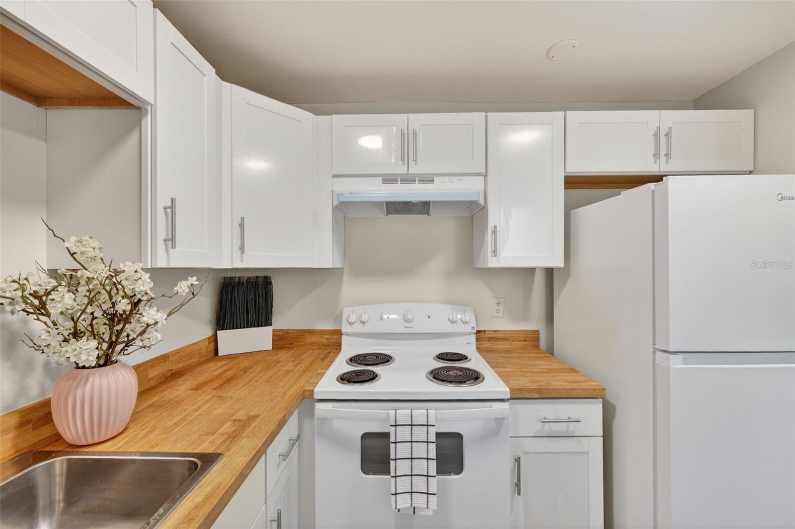 Image 3 of 29 For 11715 Raintree Village Boulevard A