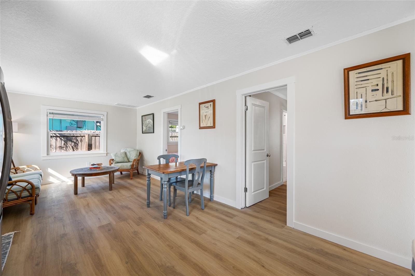 Image 4 of 27 For 314 Maryland Avenue