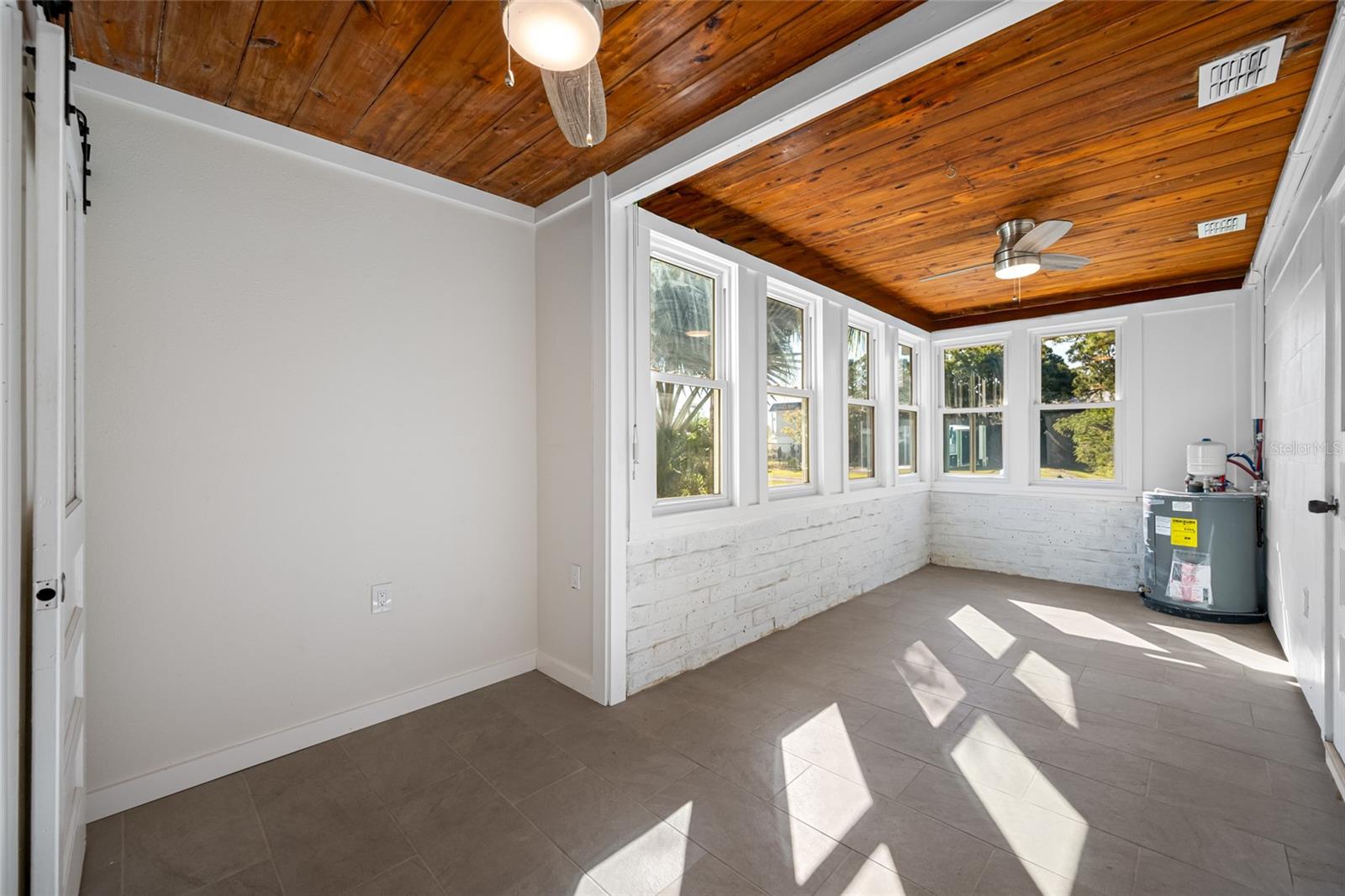 Image 6 of 27 For 314 Maryland Avenue