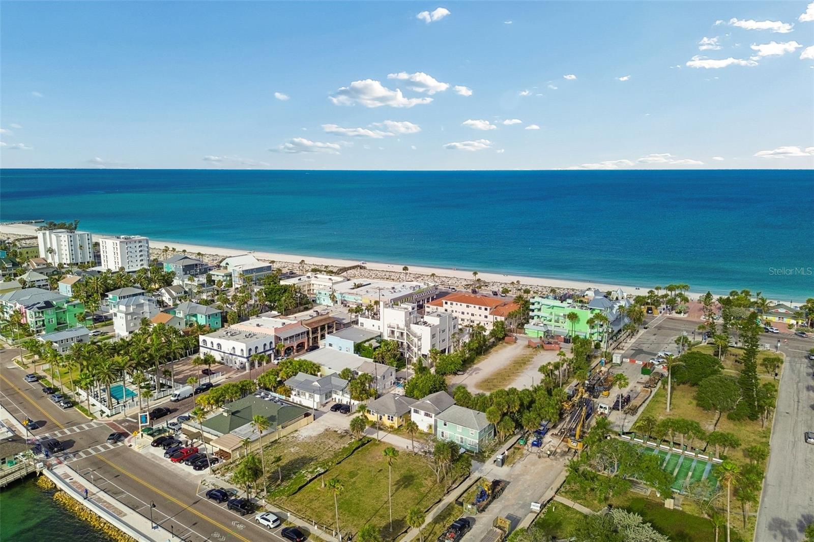 Image 13 of 33 For 808 Pass A Grille Way