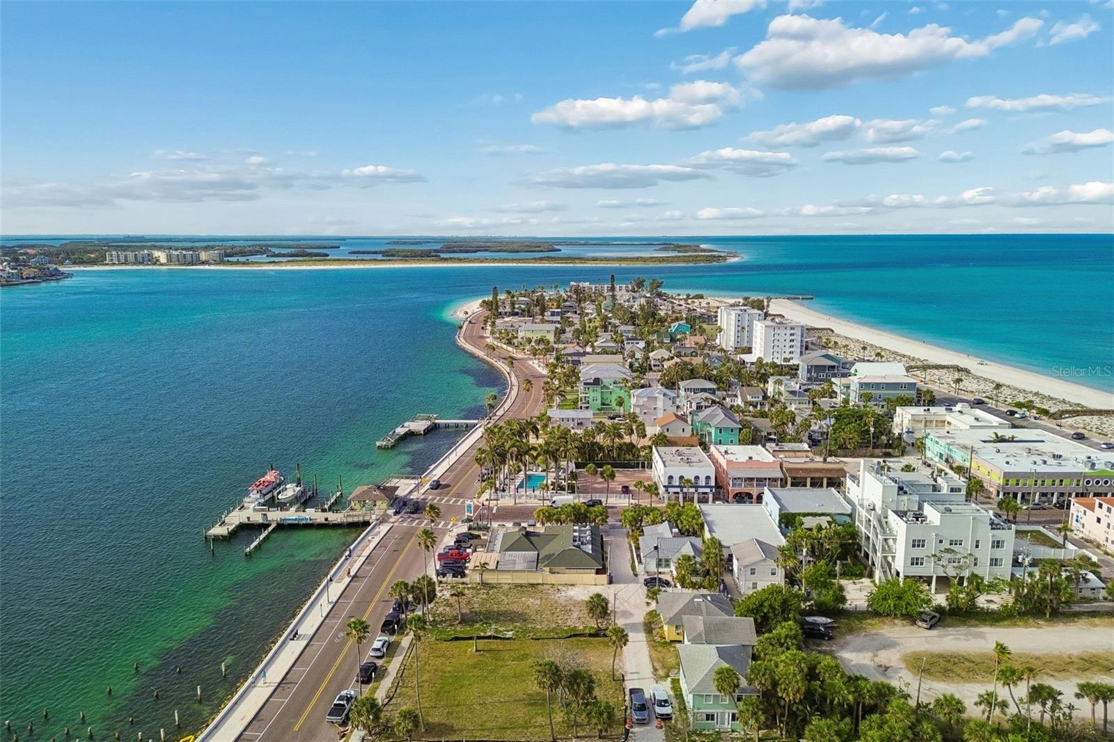 Image 15 of 33 For 808 Pass A Grille Way