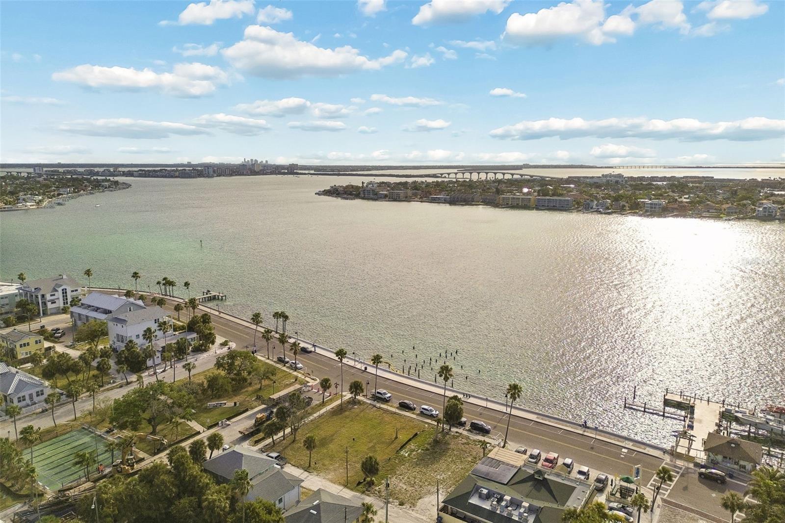 Image 19 of 33 For 808 Pass A Grille Way