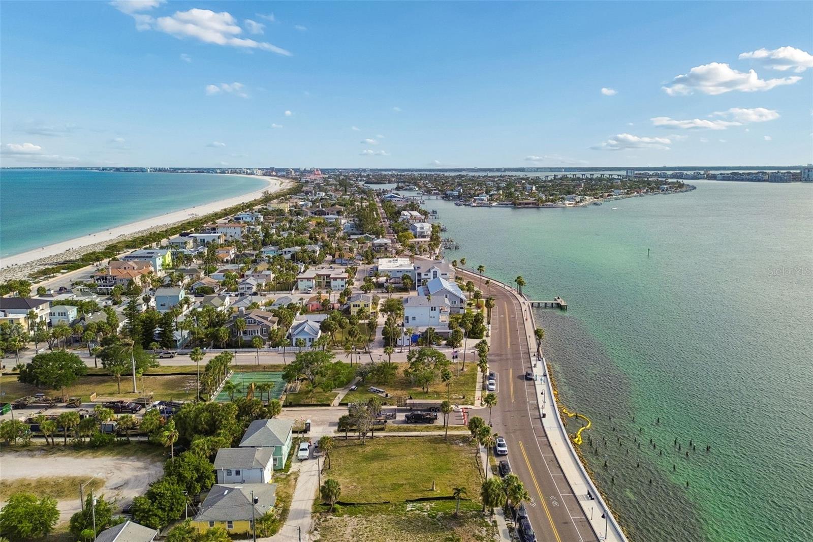 Image 20 of 33 For 808 Pass A Grille Way