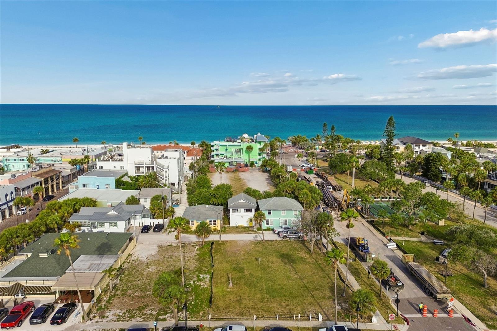 Image 4 of 33 For 808 Pass A Grille Way