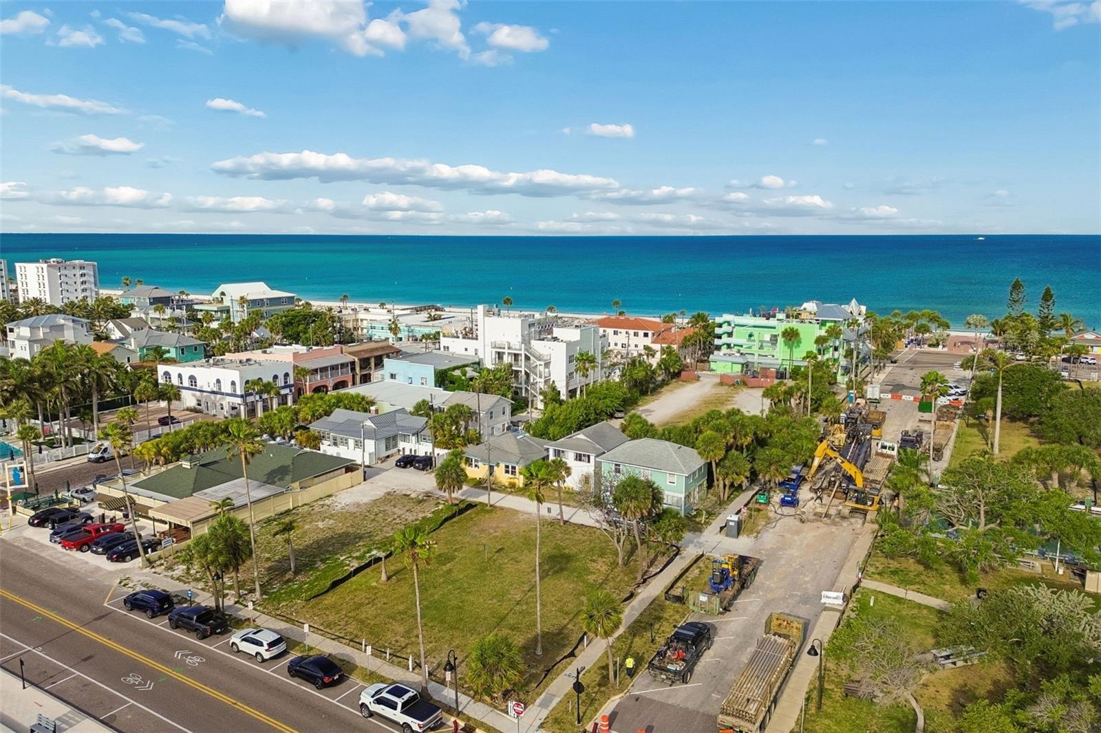 Image 5 of 33 For 808 Pass A Grille Way