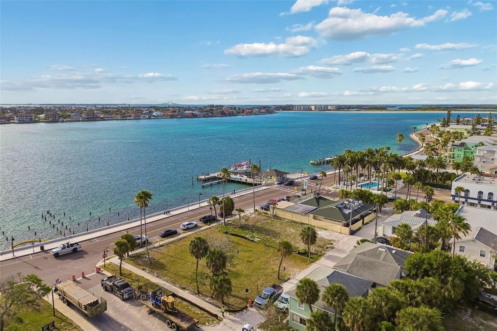 Image 6 of 33 For 808 Pass A Grille Way