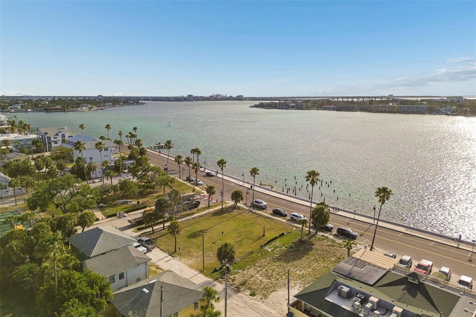 Image 8 of 33 For 808 Pass A Grille Way