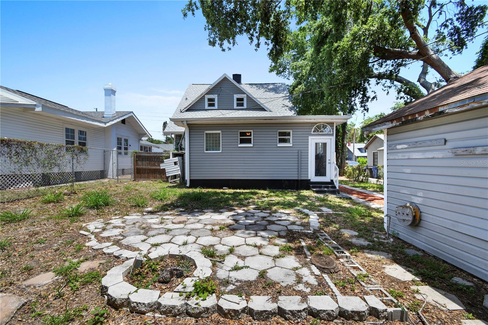 Image 5 of 22 For 766 13th Avenue S