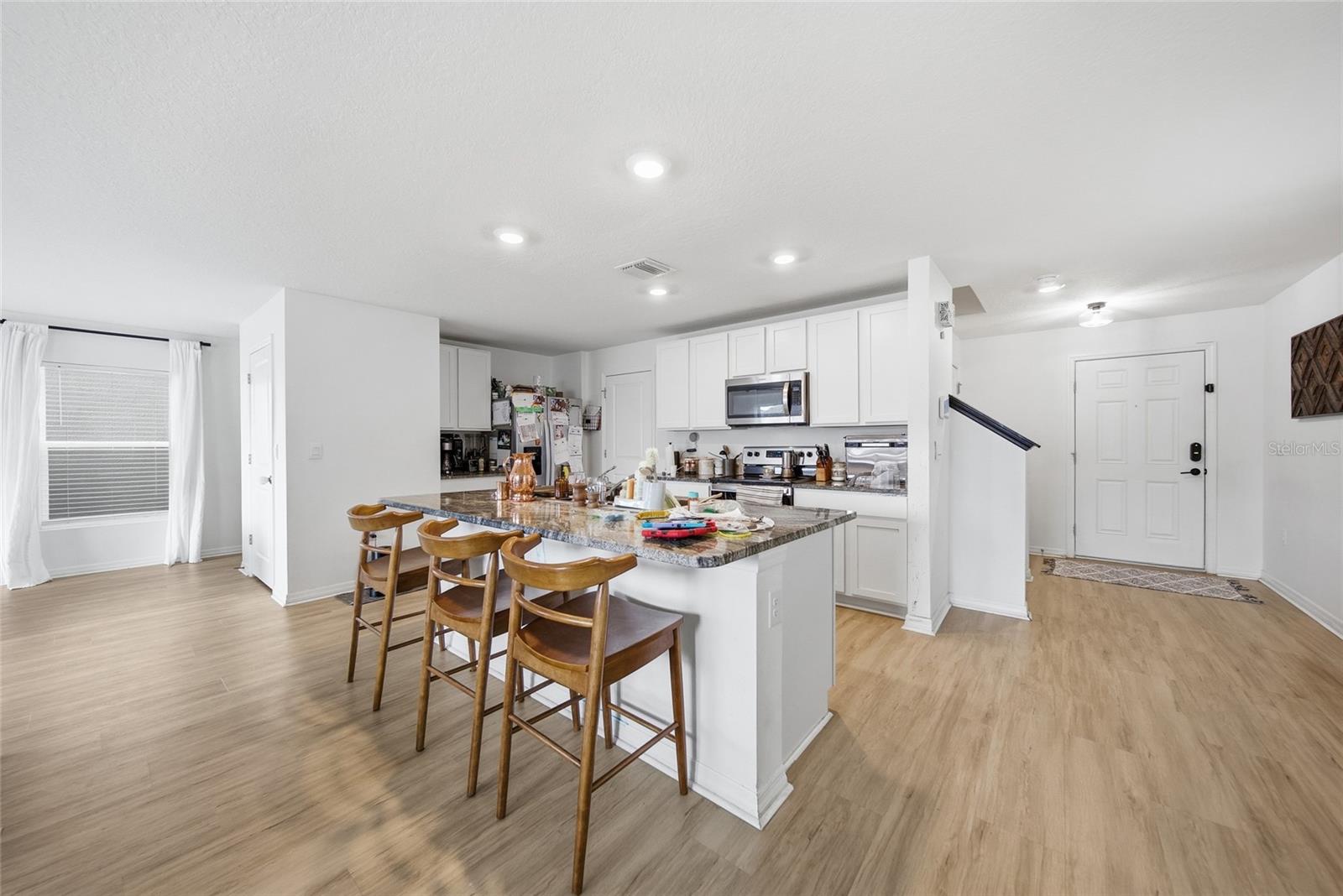 Image 3 of 15 For 13763 Thimbleberry Drive