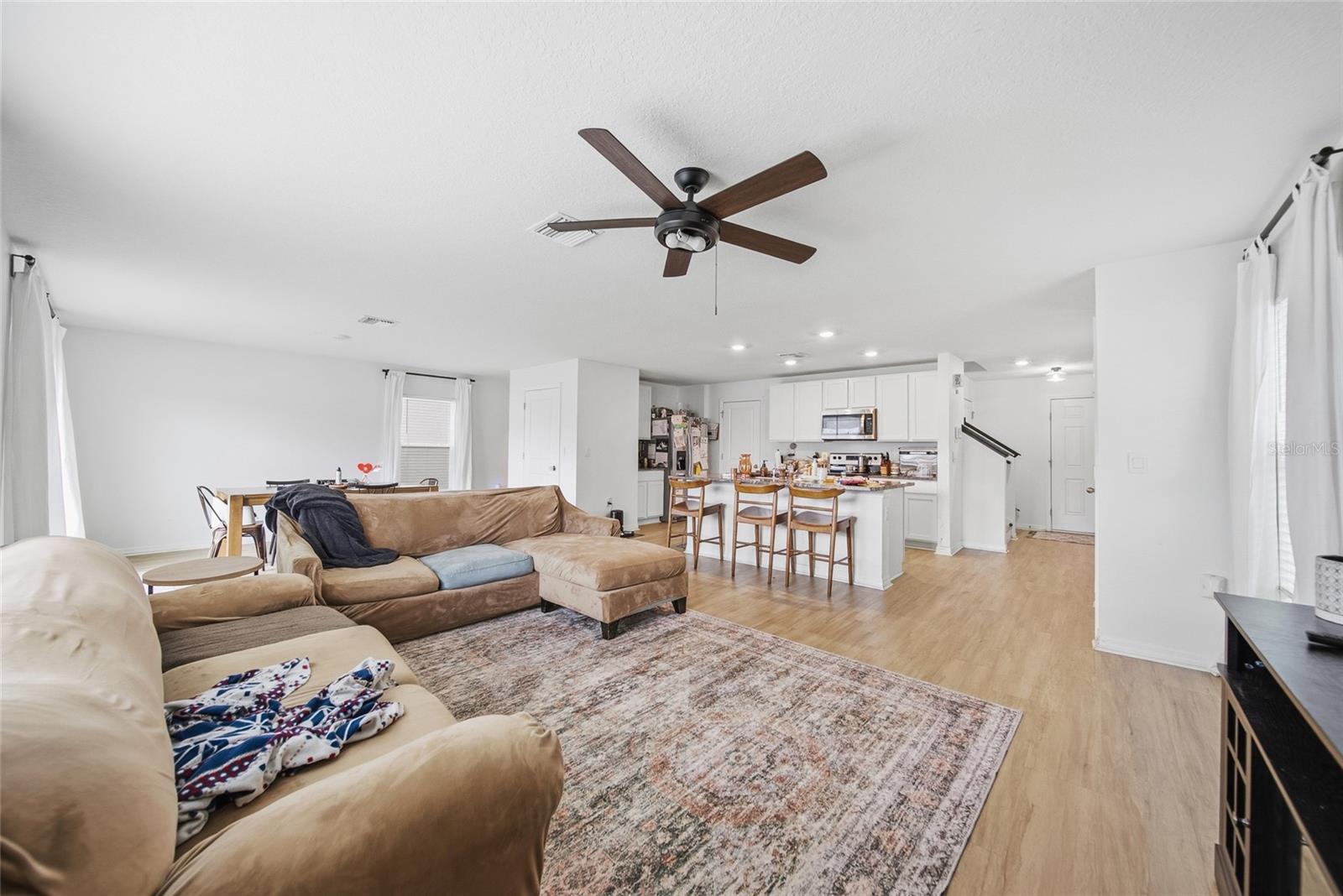 Image 4 of 15 For 13763 Thimbleberry Drive