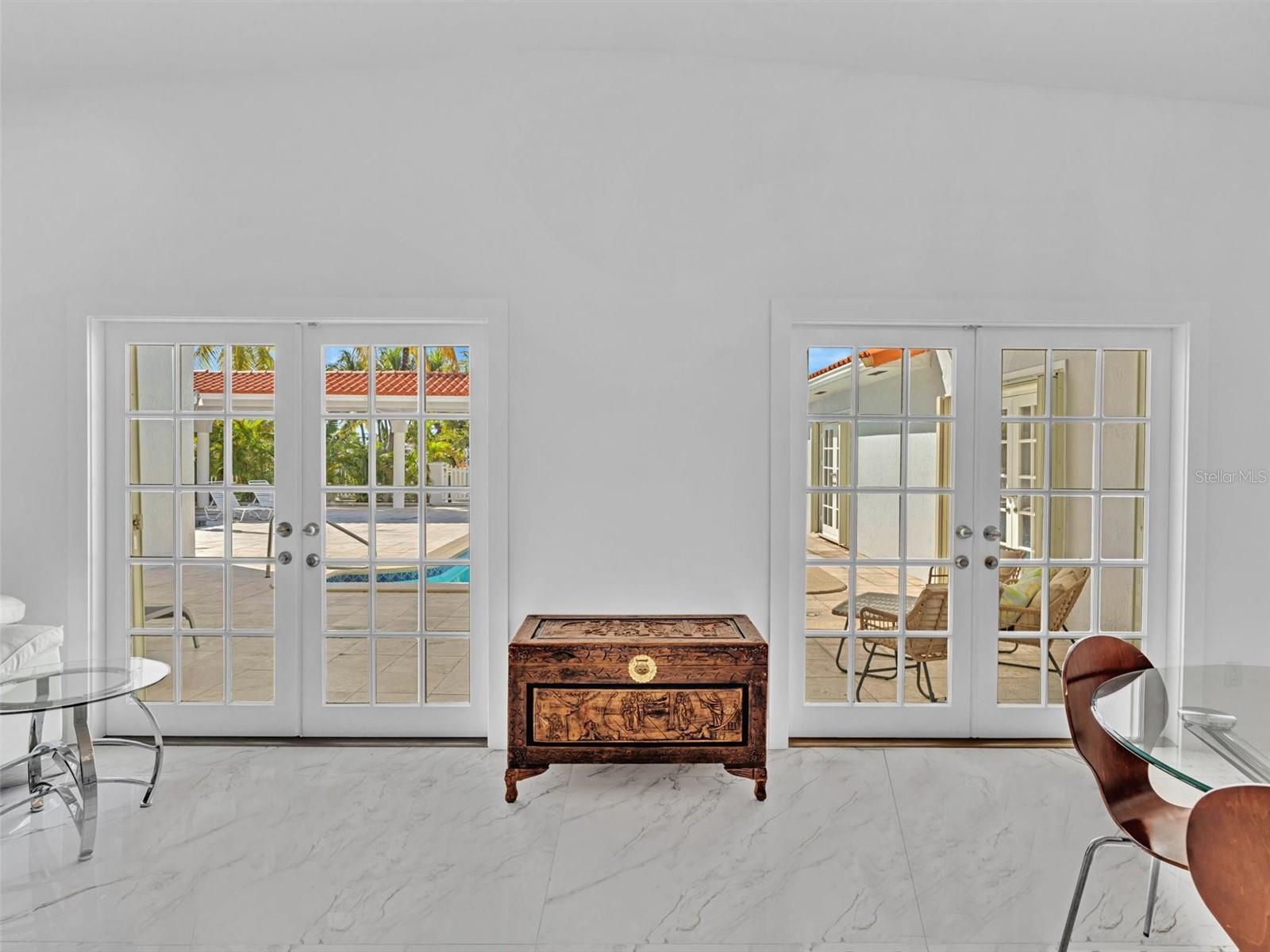 Image 19 of 88 For 12904 Banyan Road