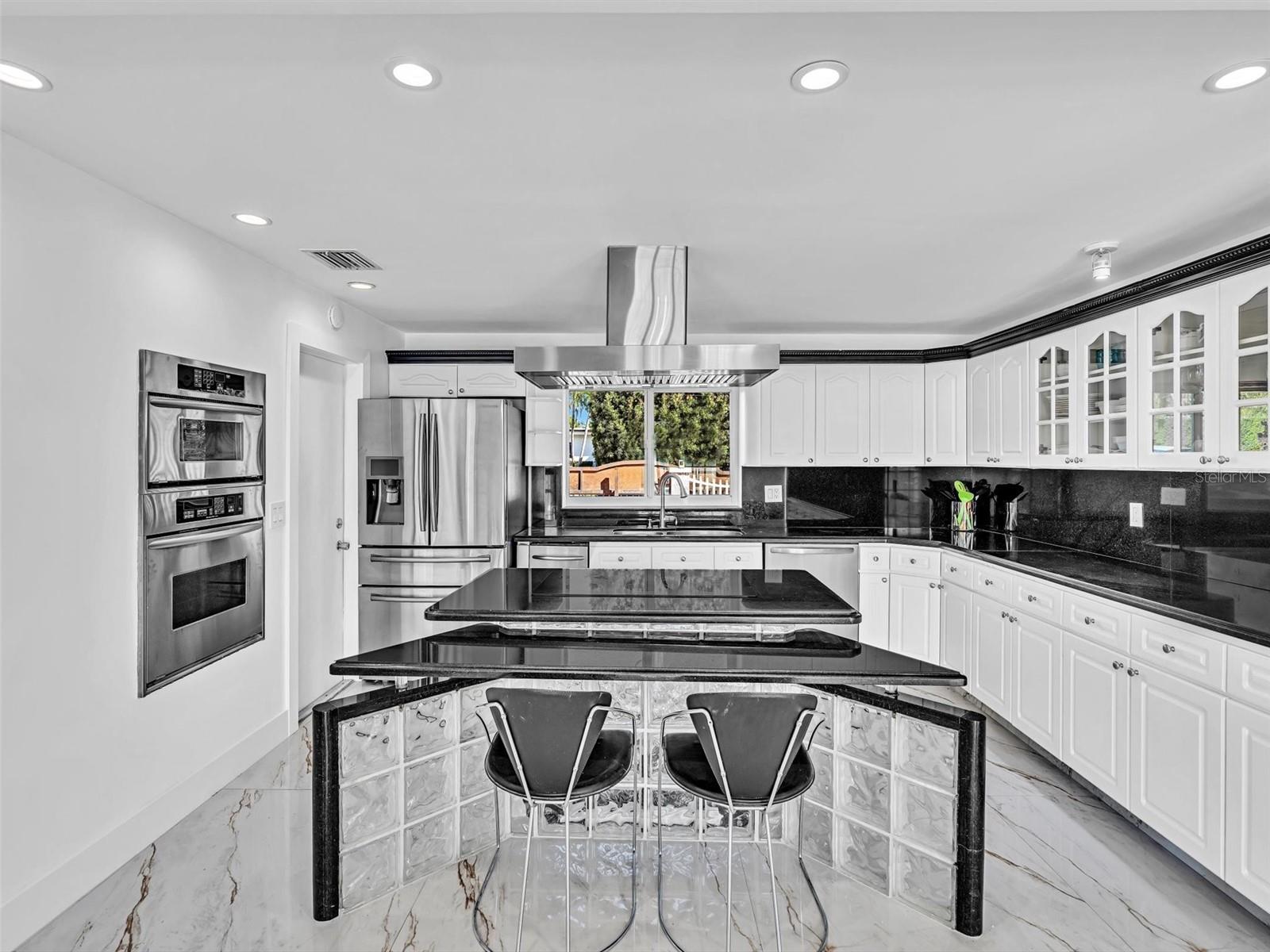 Image 29 of 88 For 12904 Banyan Road