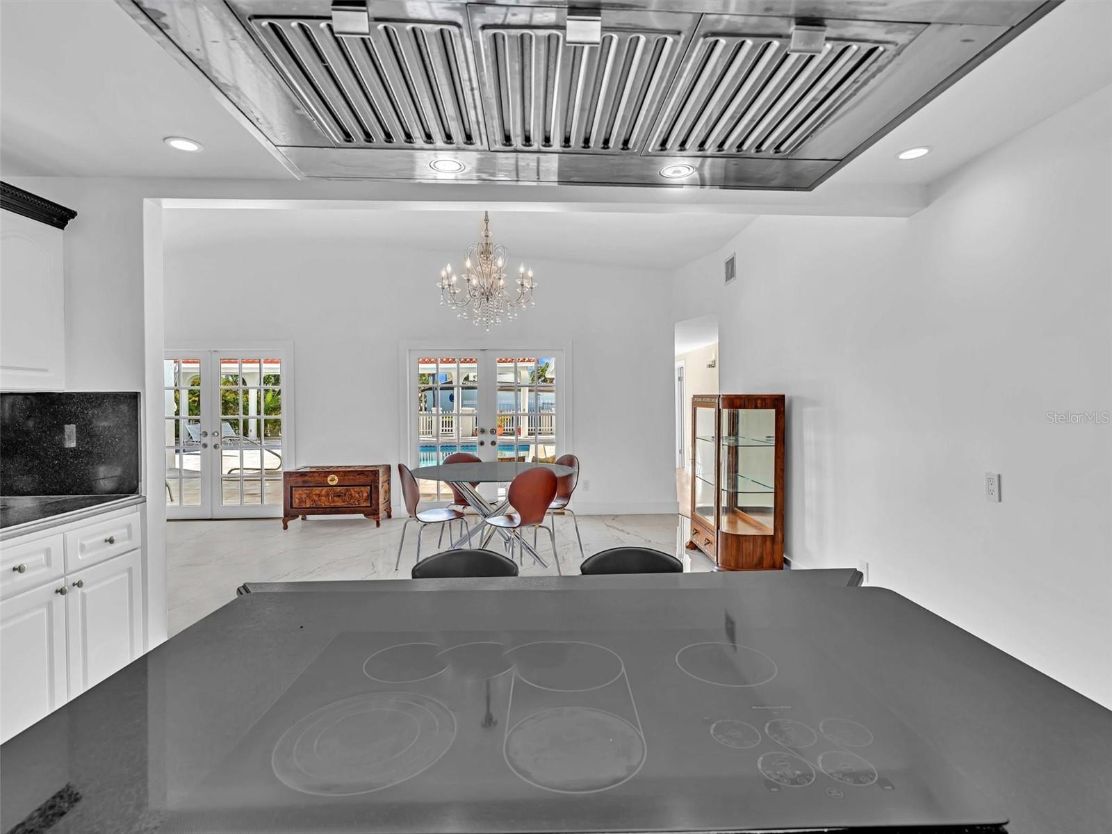 Image 32 of 88 For 12904 Banyan Road