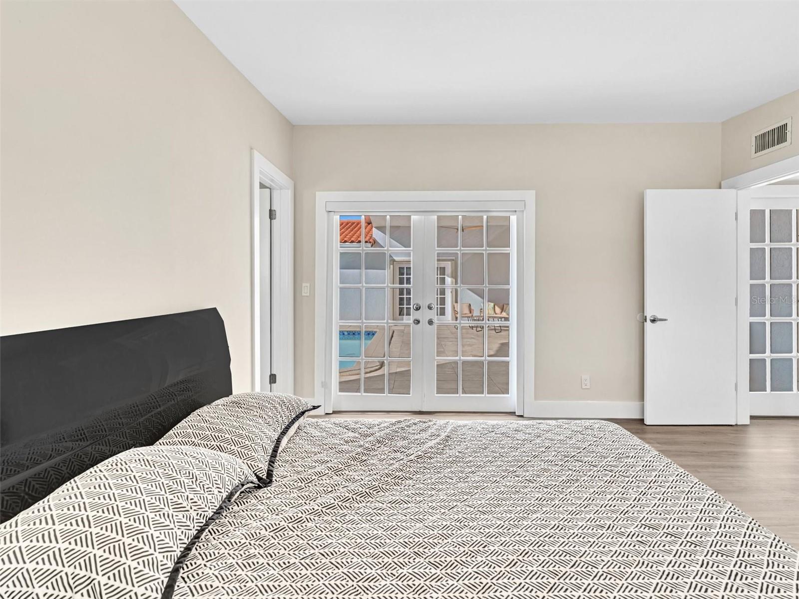 Image 56 of 88 For 12904 Banyan Road