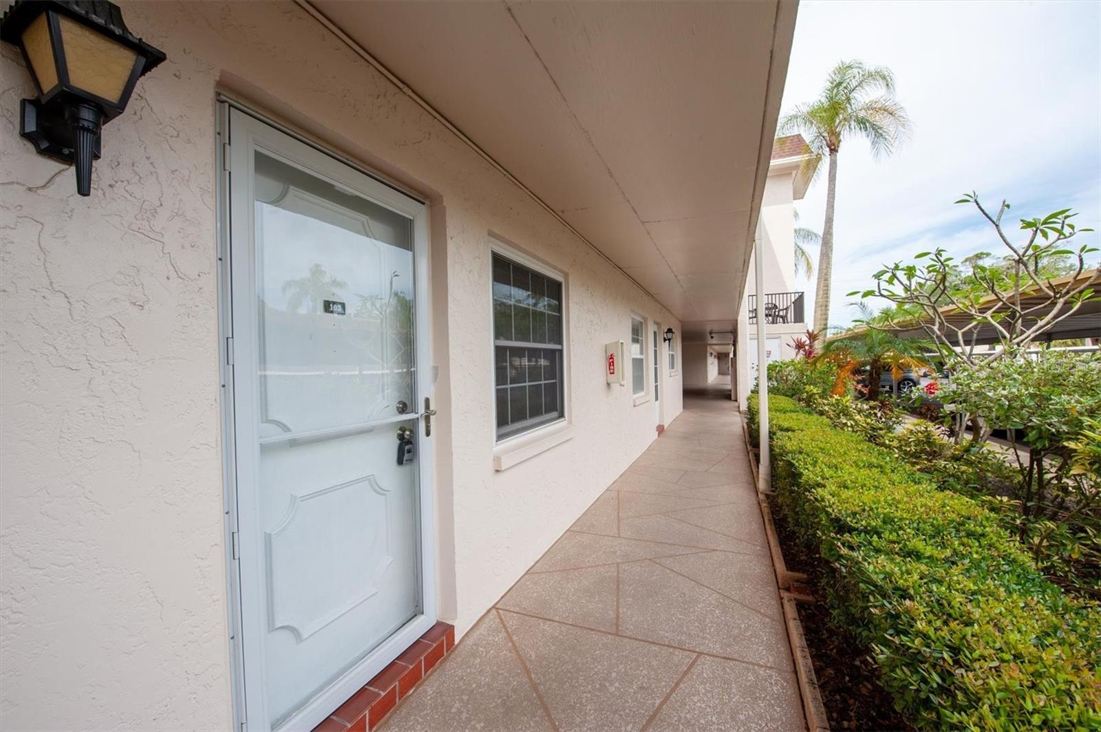 Image 2 of 27 For 845 Maple Court 103