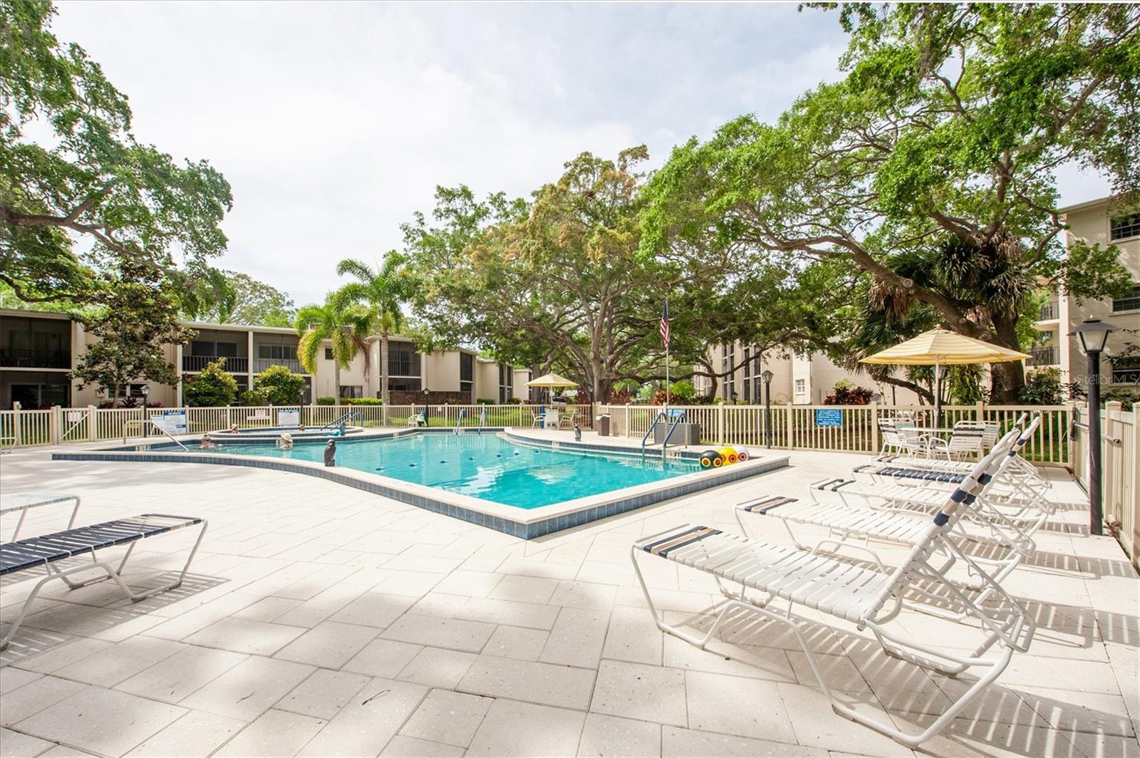 Image 25 of 27 For 845 Maple Court 103