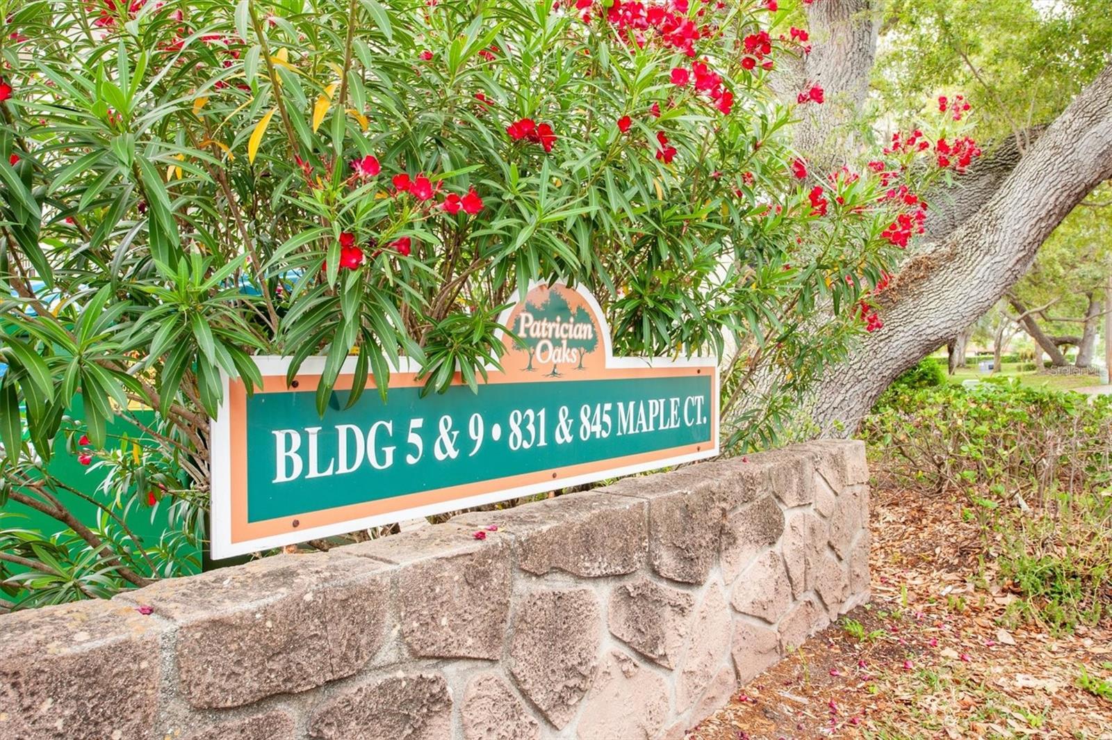 Image 3 of 27 For 845 Maple Court 103