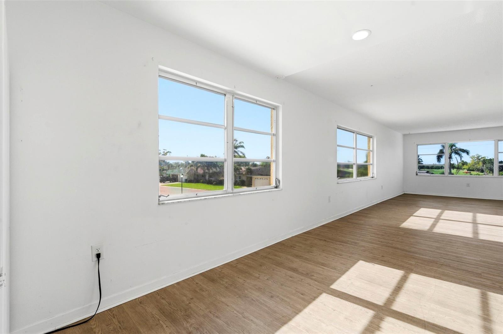 Image 11 of 49 For 8950 Park Boulevard 201