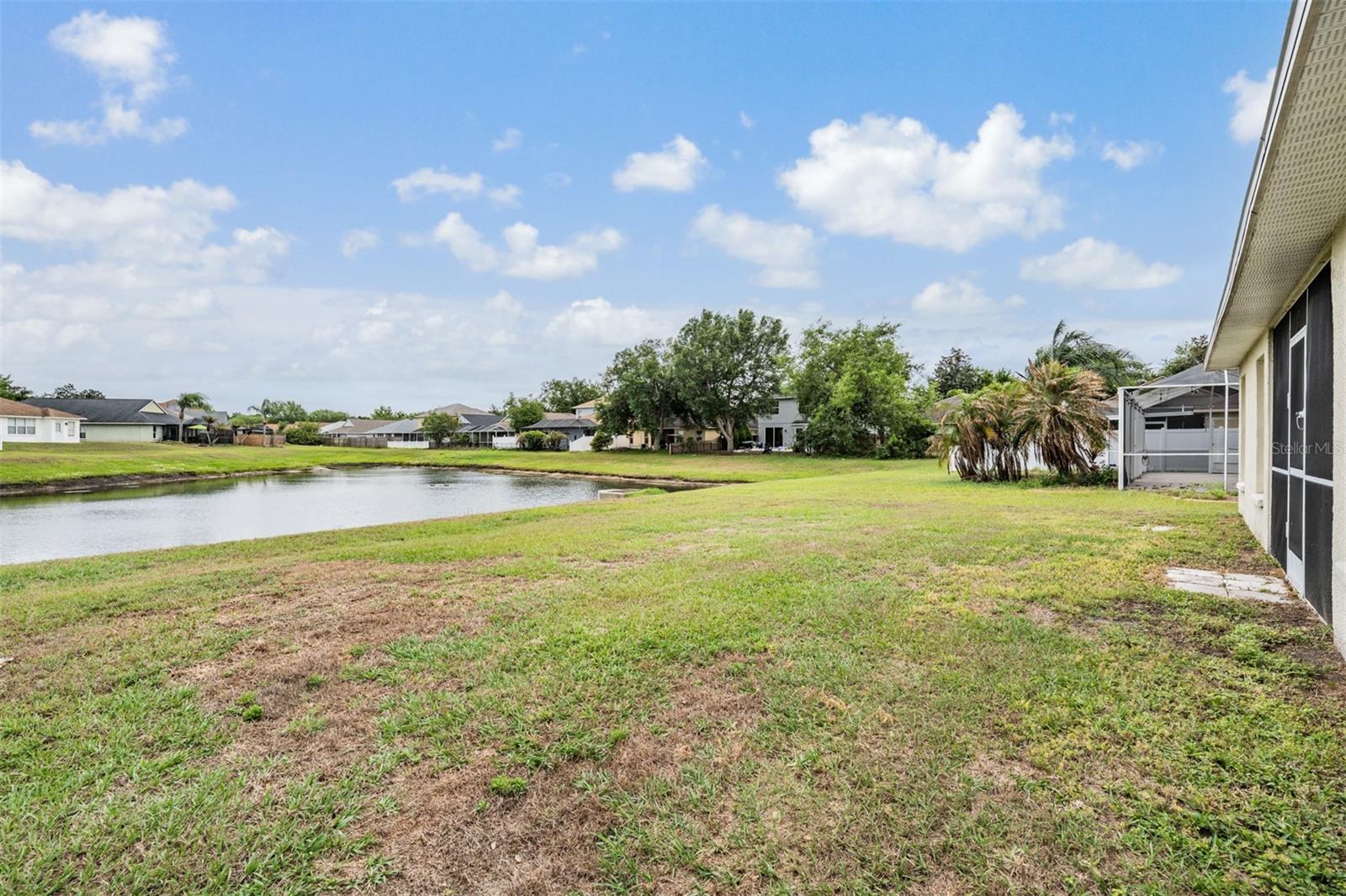 Listing photo id 27 for 12813 Standbridge Drive