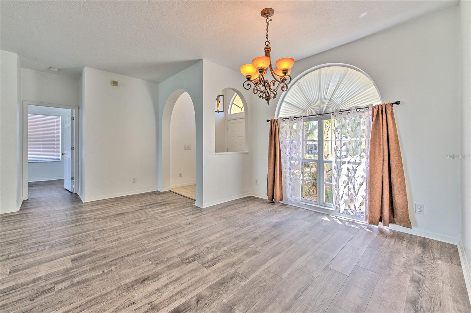 Image 10 of 54 For 13022 Carlington Lane