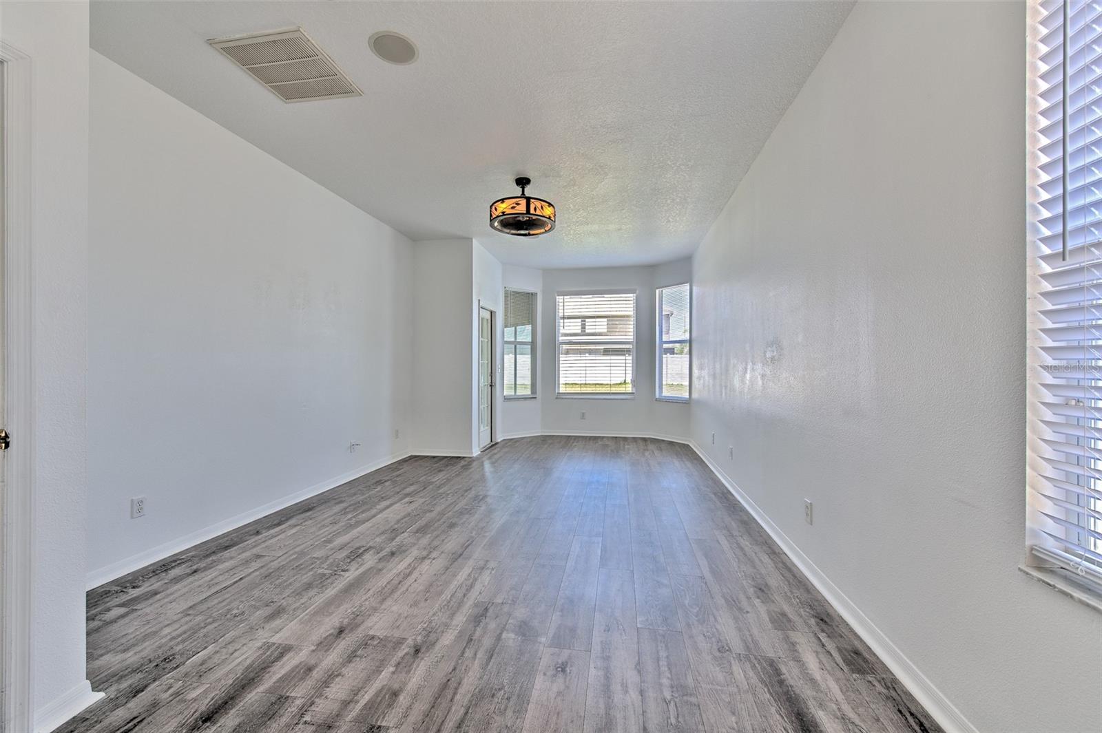 Image 17 of 54 For 13022 Carlington Lane