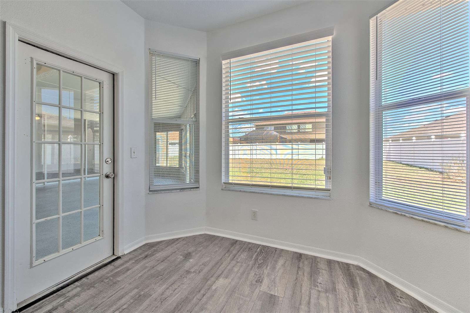 Image 20 of 54 For 13022 Carlington Lane