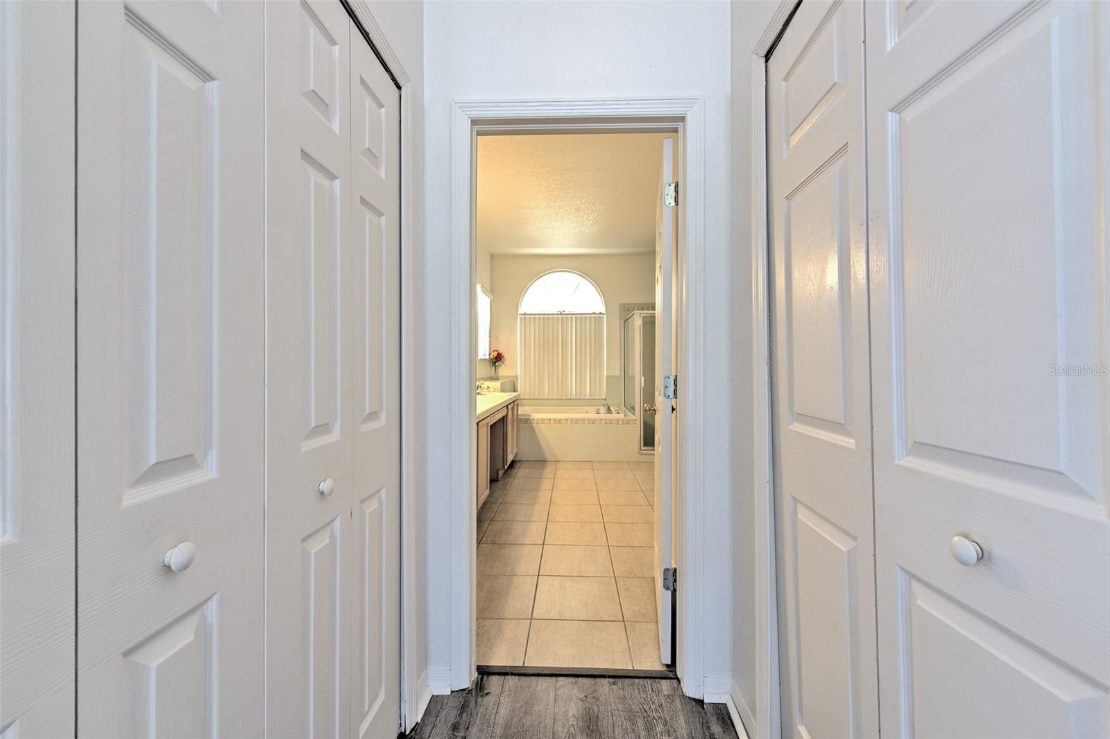 Image 21 of 54 For 13022 Carlington Lane