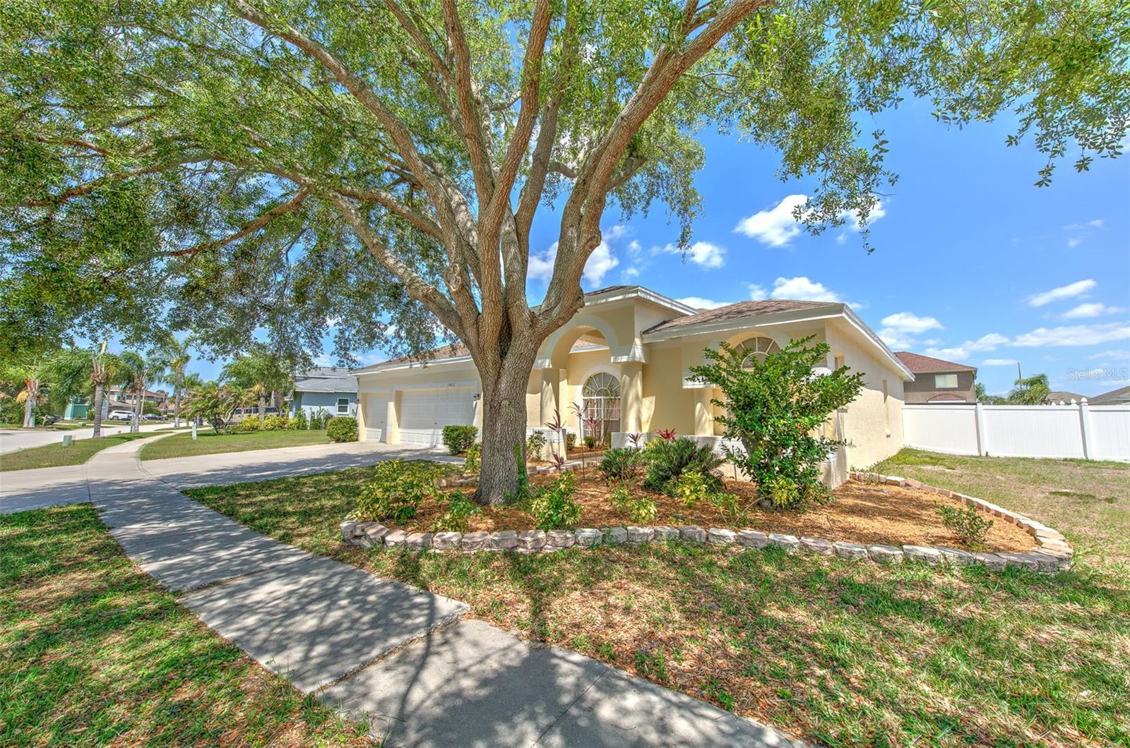 Image 3 of 54 For 13022 Carlington Lane