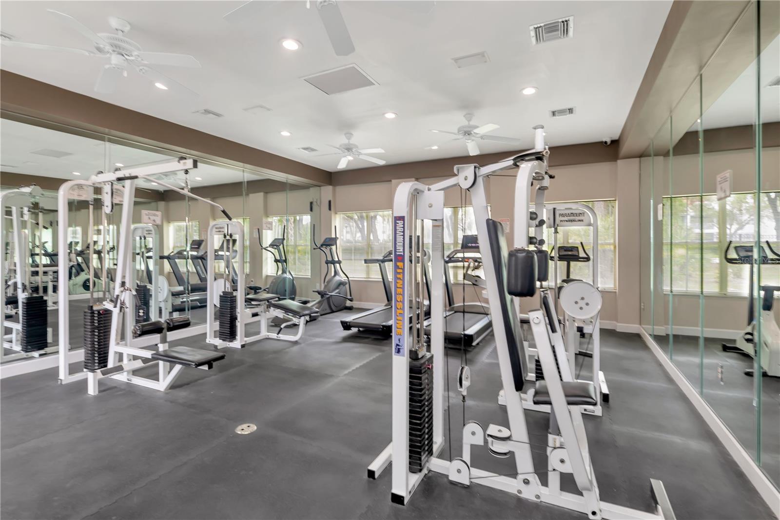 Image 25 of 30 For 18001 Richmond Place Drive 235