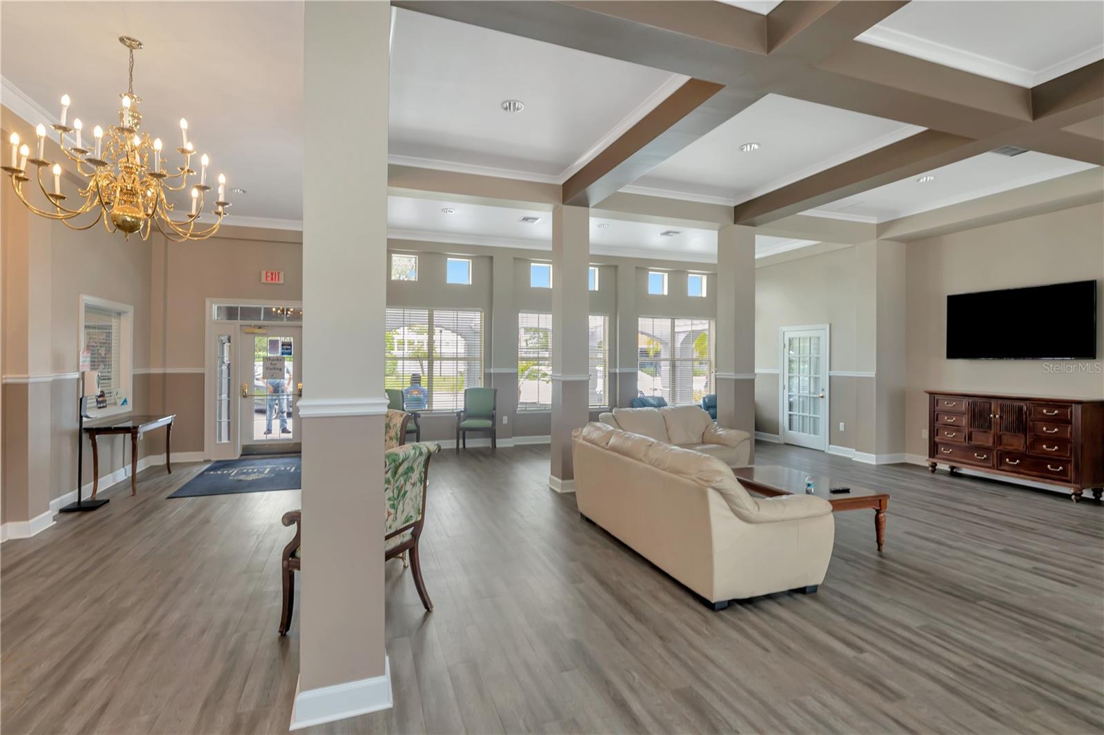 Image 28 of 30 For 18001 Richmond Place Drive 235