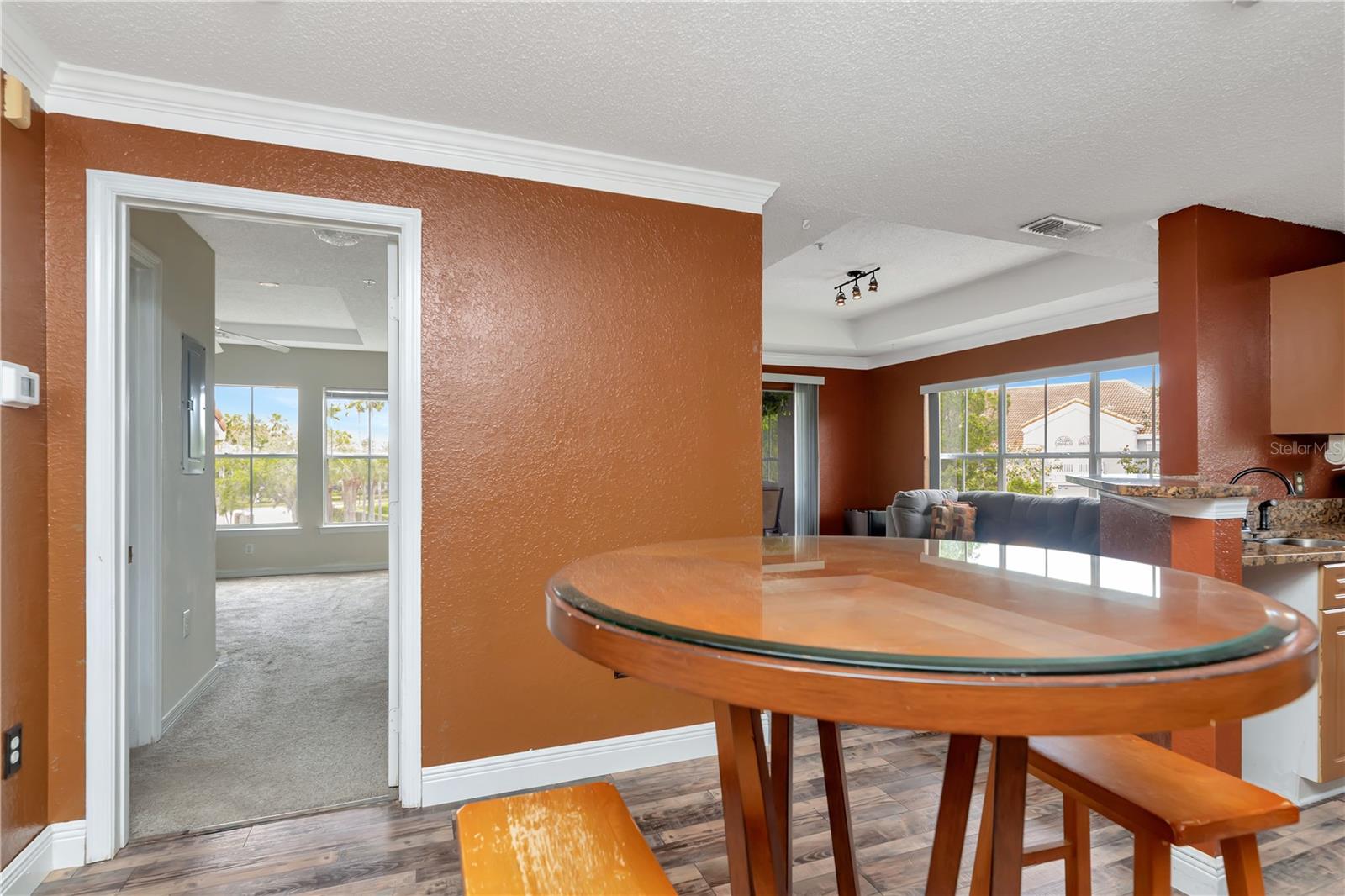 Image 5 of 30 For 18001 Richmond Place Drive 235