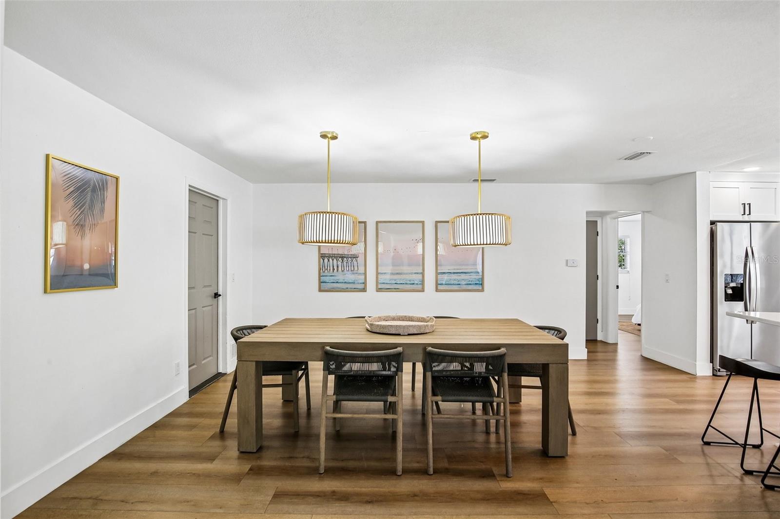 Image 14 of 56 For 9622 Oakhurst Road