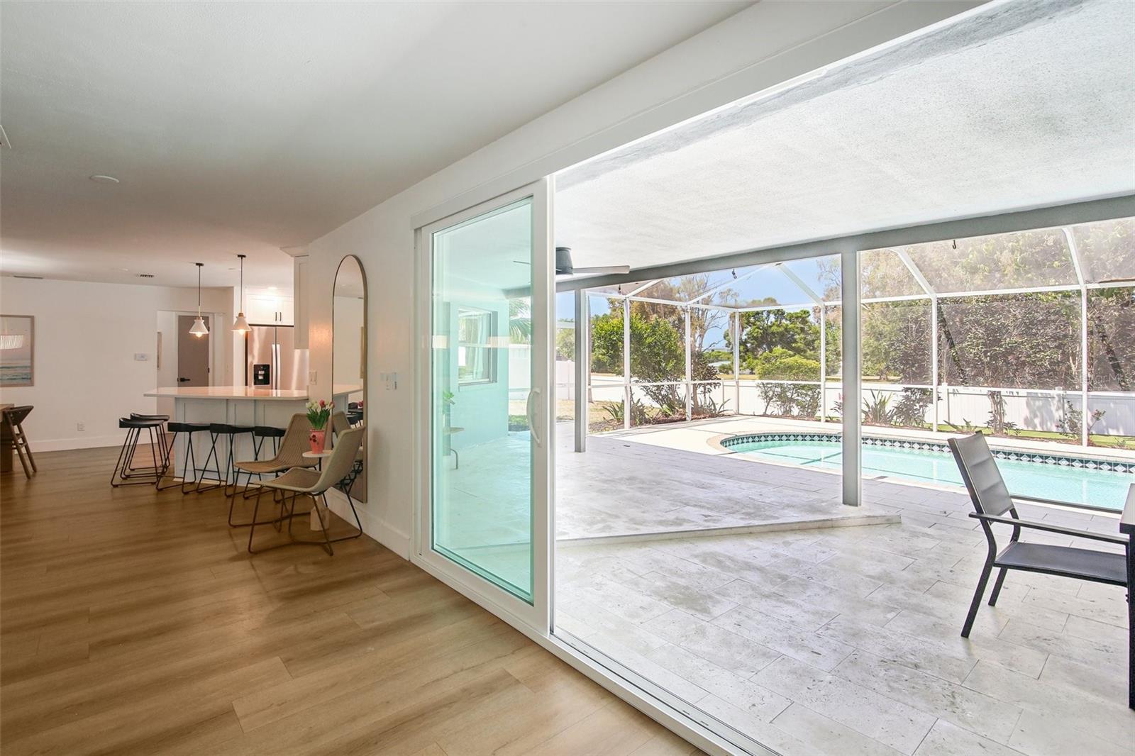 Image 20 of 56 For 9622 Oakhurst Road