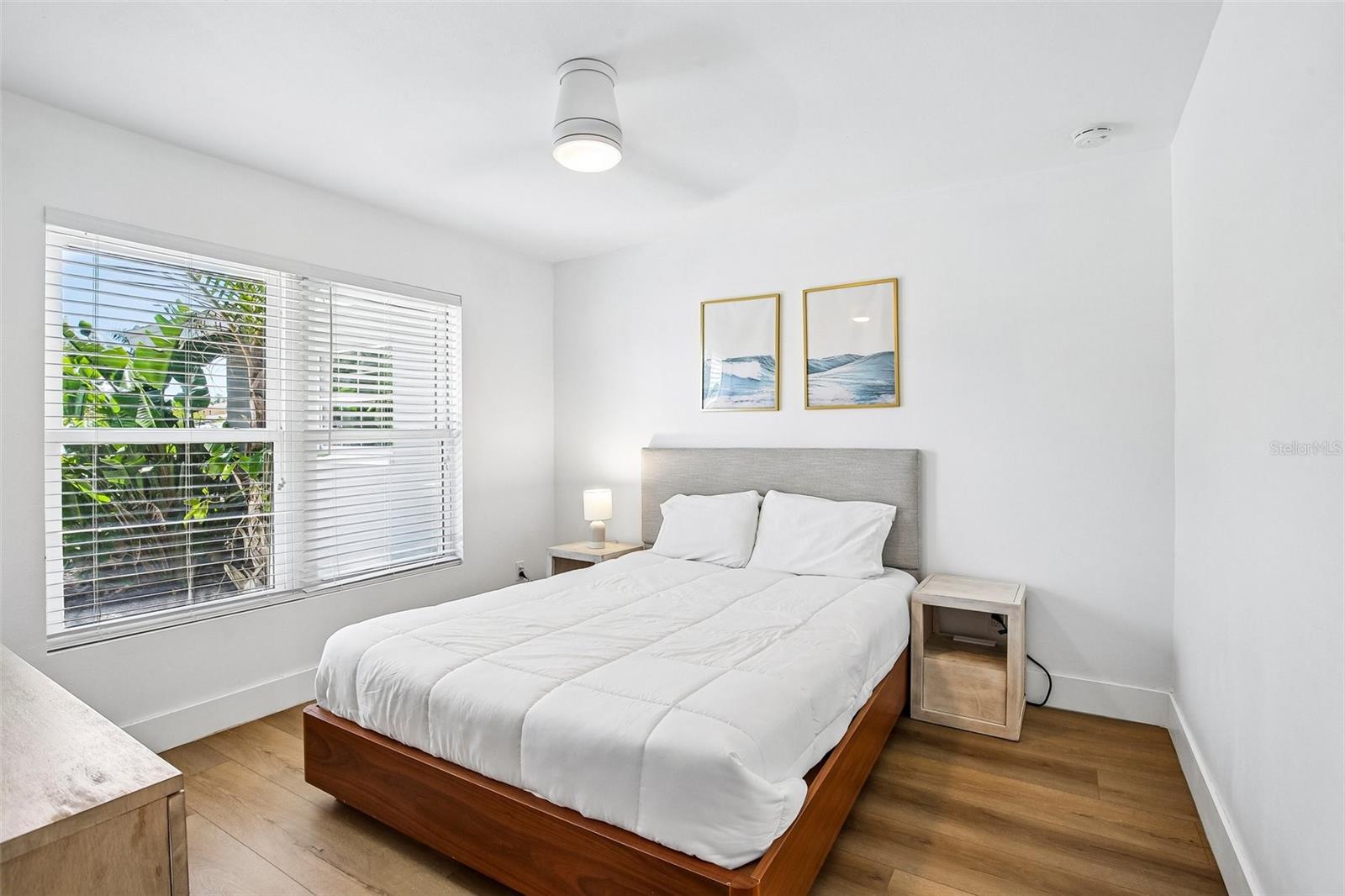 Image 28 of 56 For 9622 Oakhurst Road