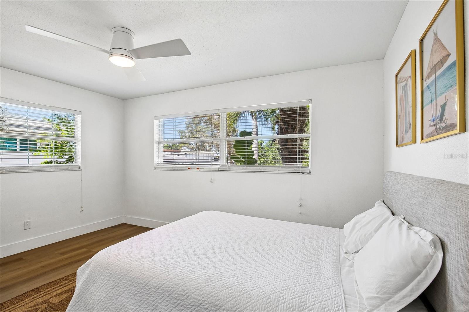 Image 31 of 56 For 9622 Oakhurst Road